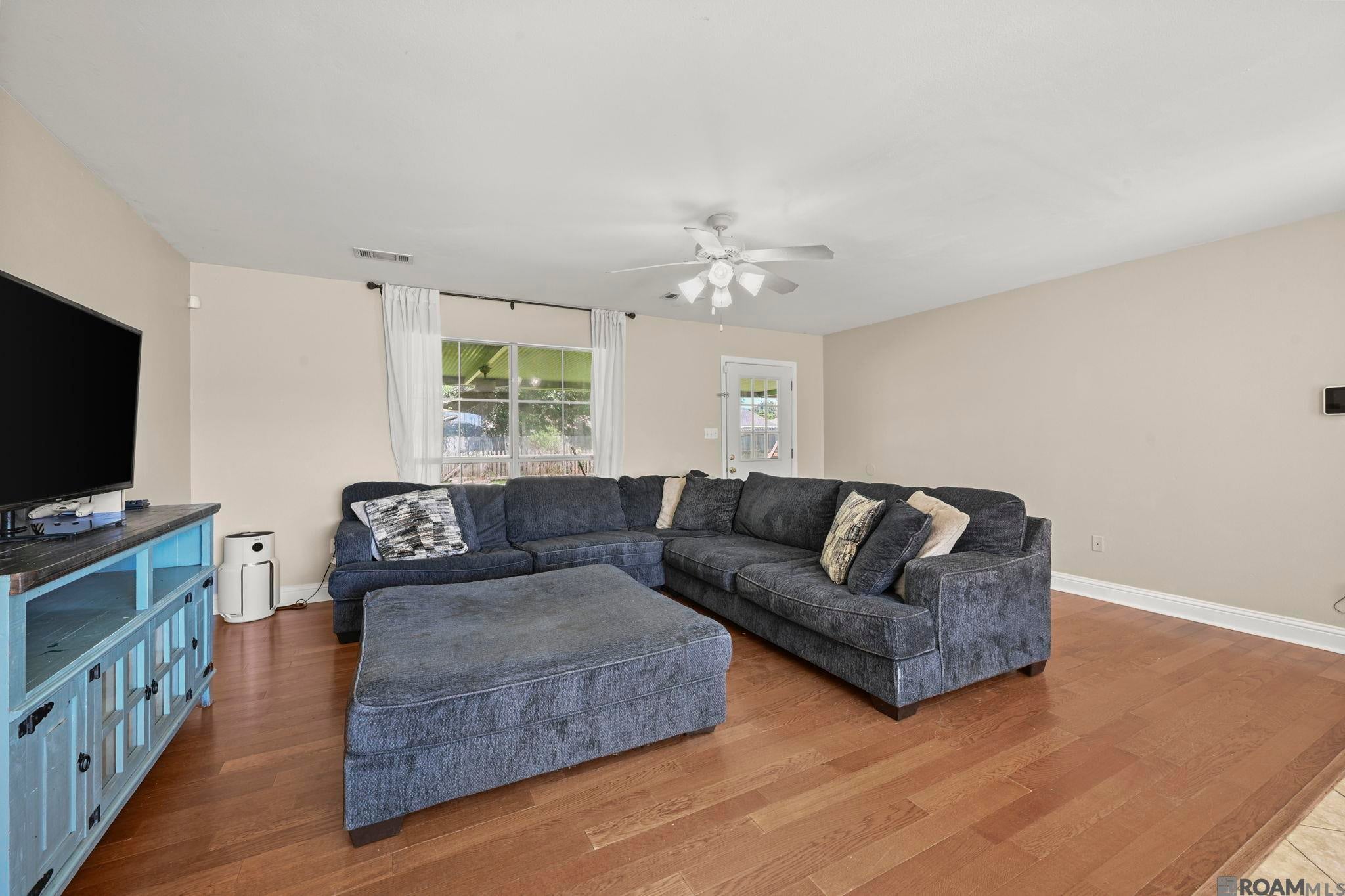 36025 Portsmouth Dr — photo