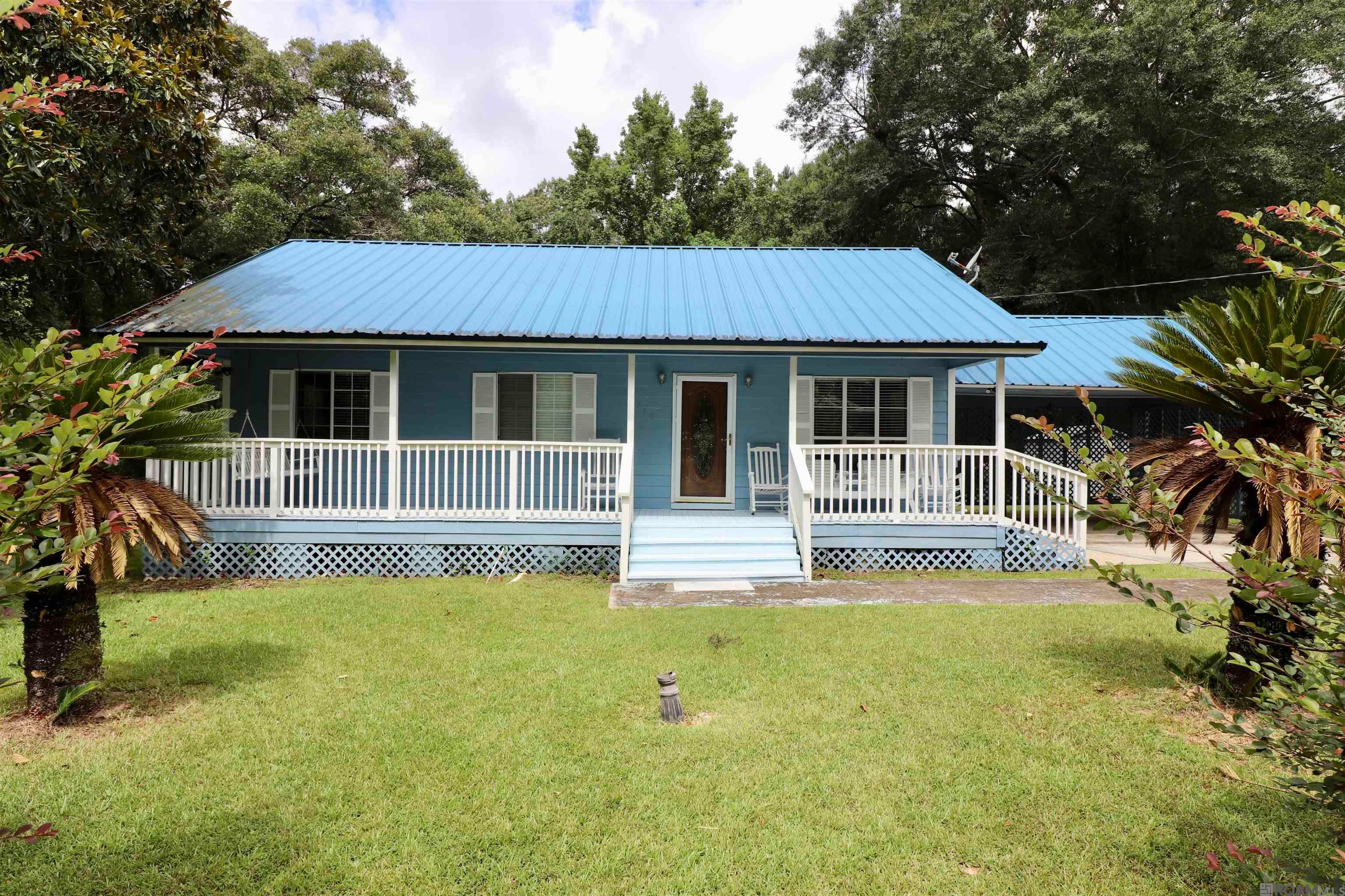 10390 Carolina St — photo