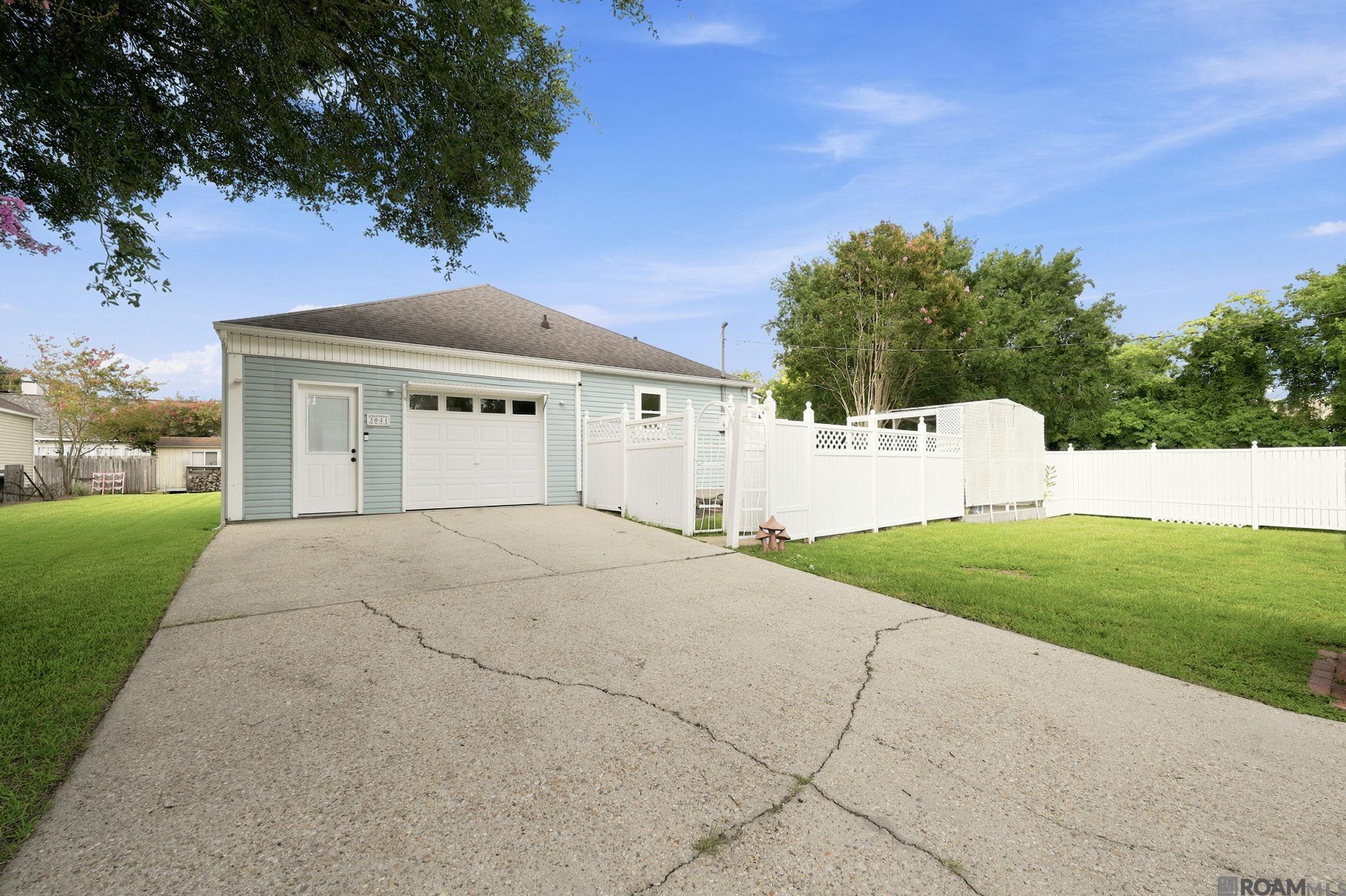 3041 Myrtle Grove Dr — photo