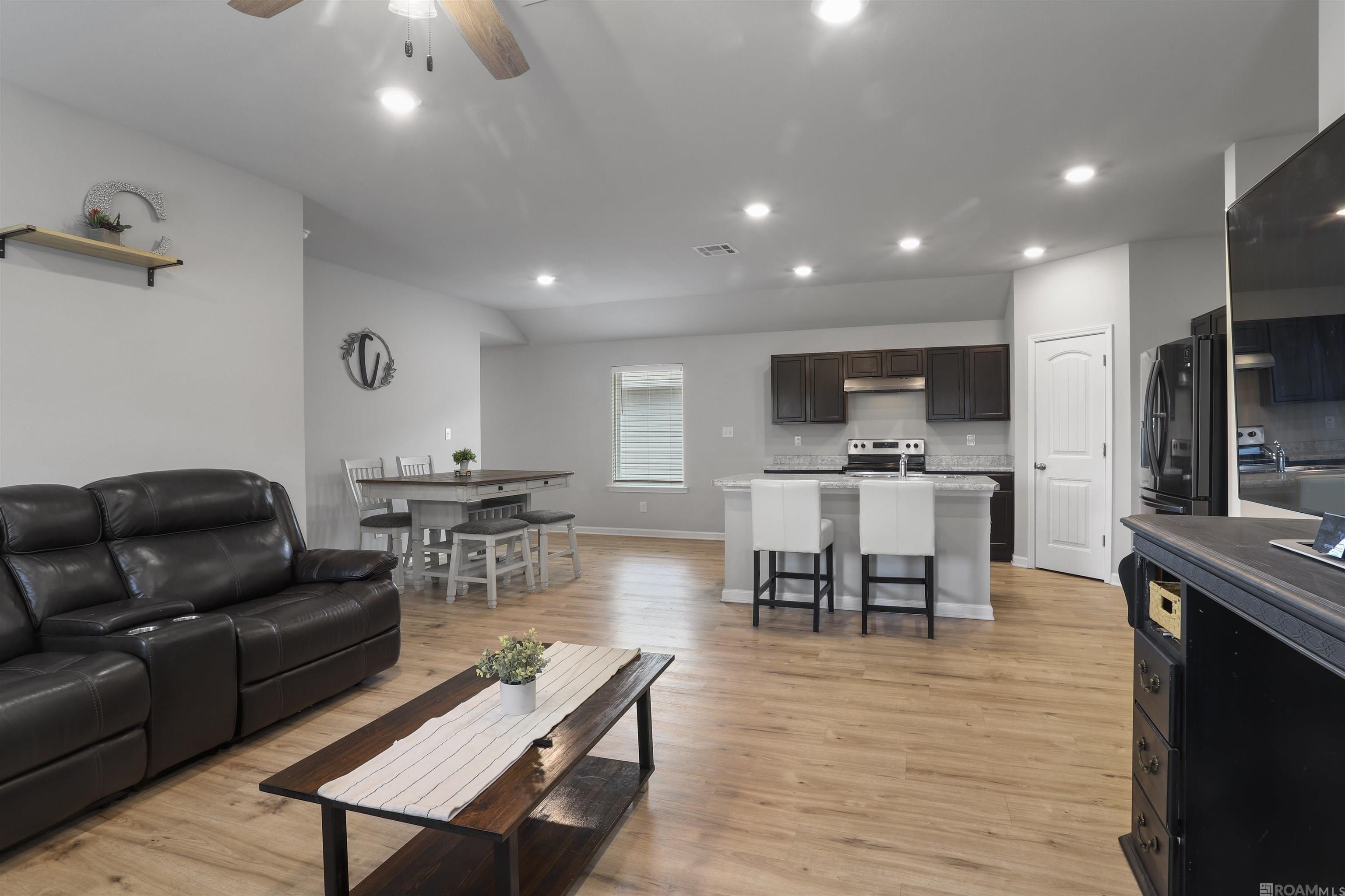 5665 Magnolia De Percy Dr — photo