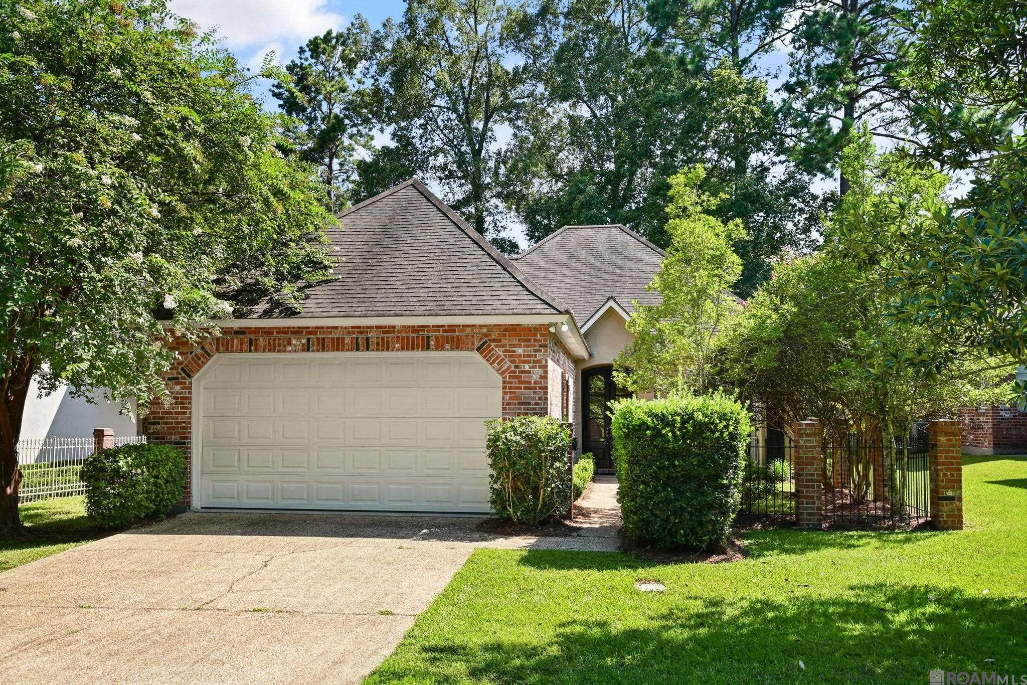 6138 Beechgrove Ln — photo