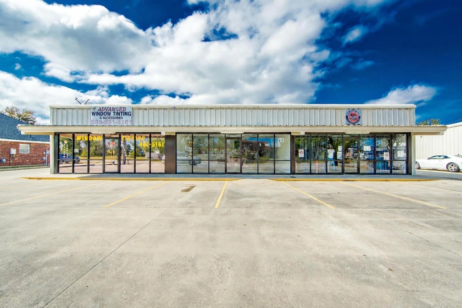 122 Enterprise Dr — photo