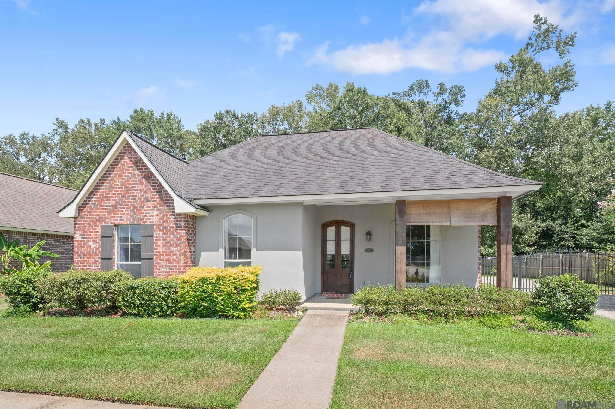 6034 Woodbend Dr — photo