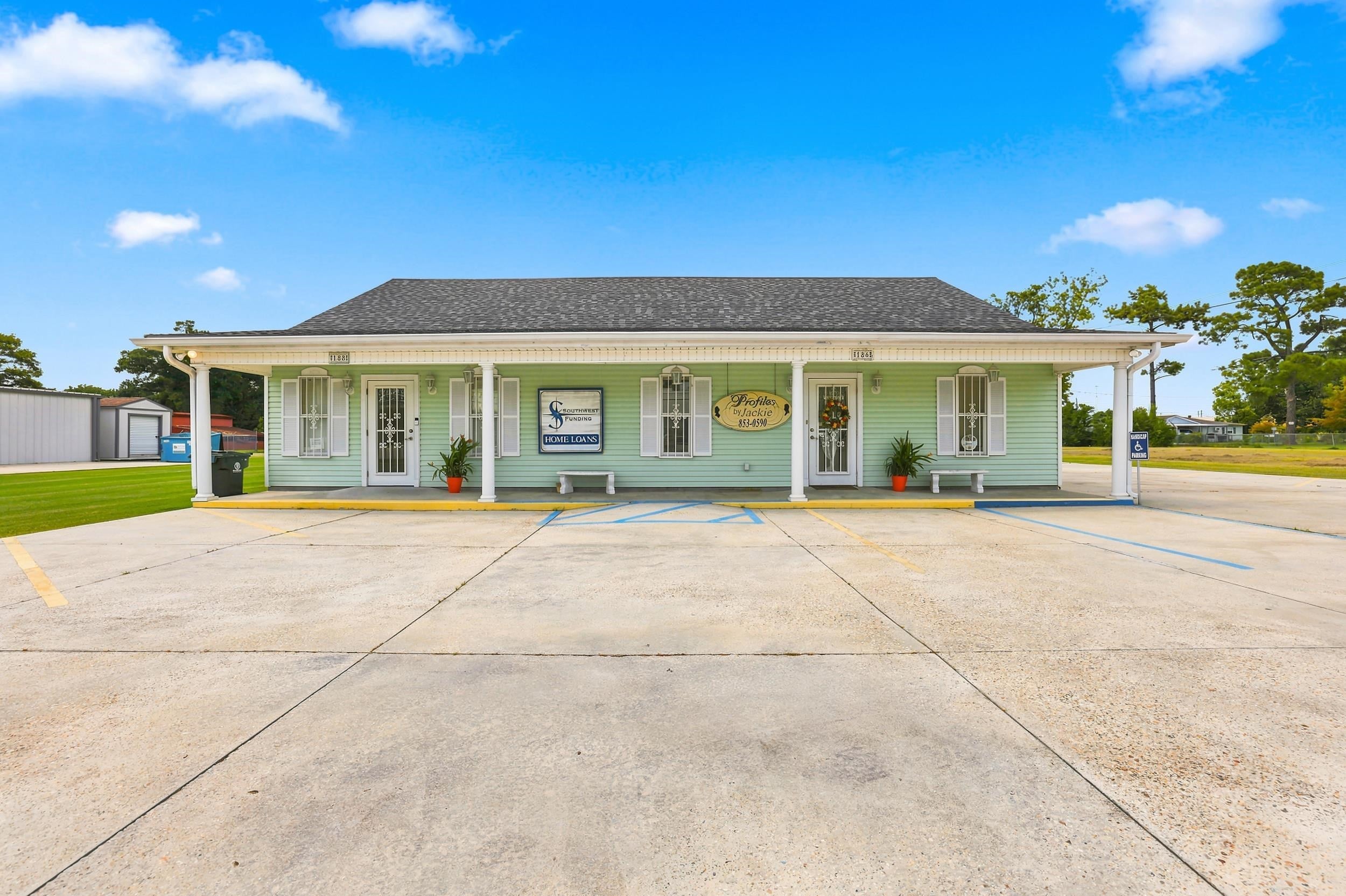 186 Enterprise Dr — photo