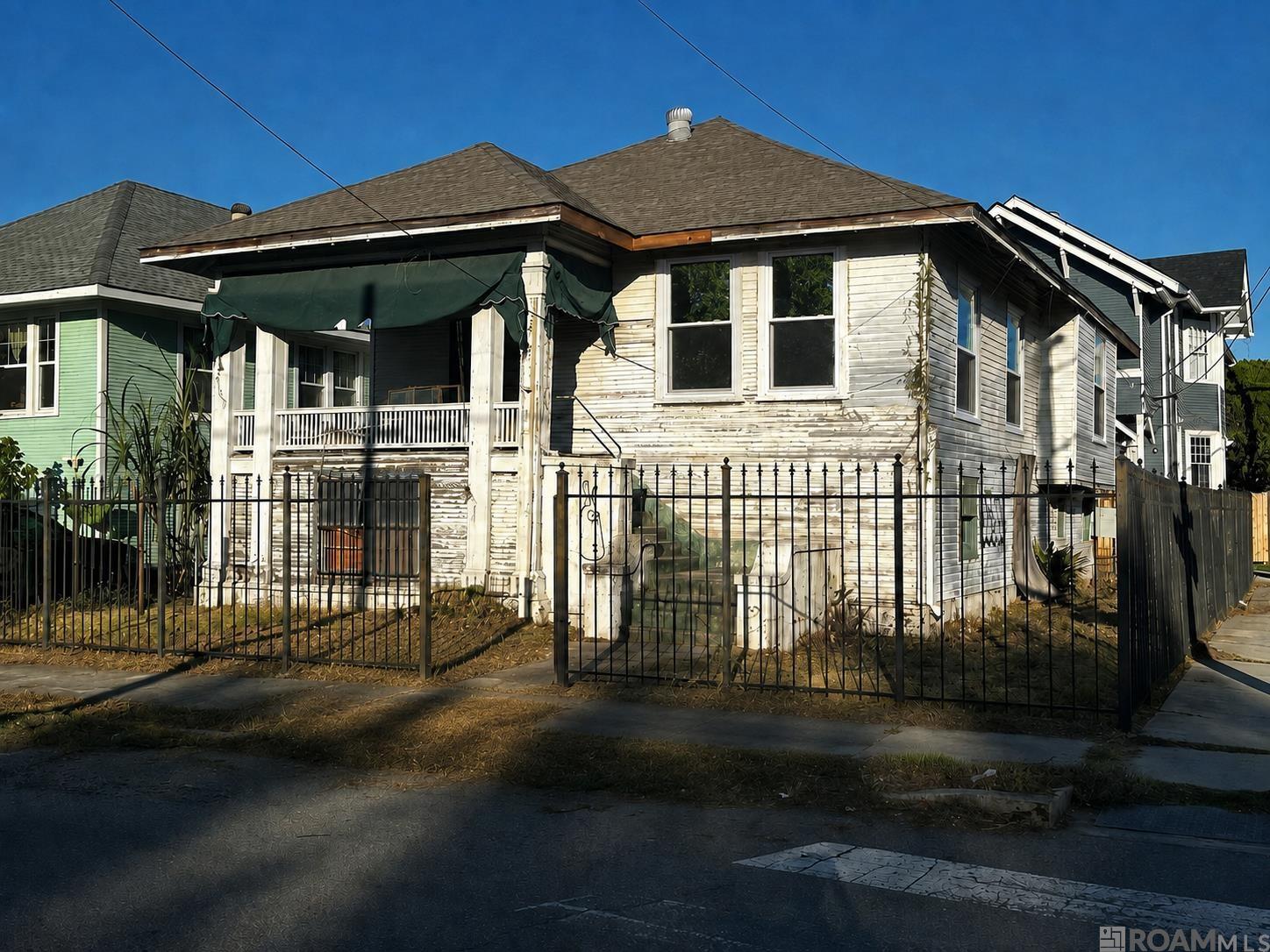 2503 General Taylor St — photo