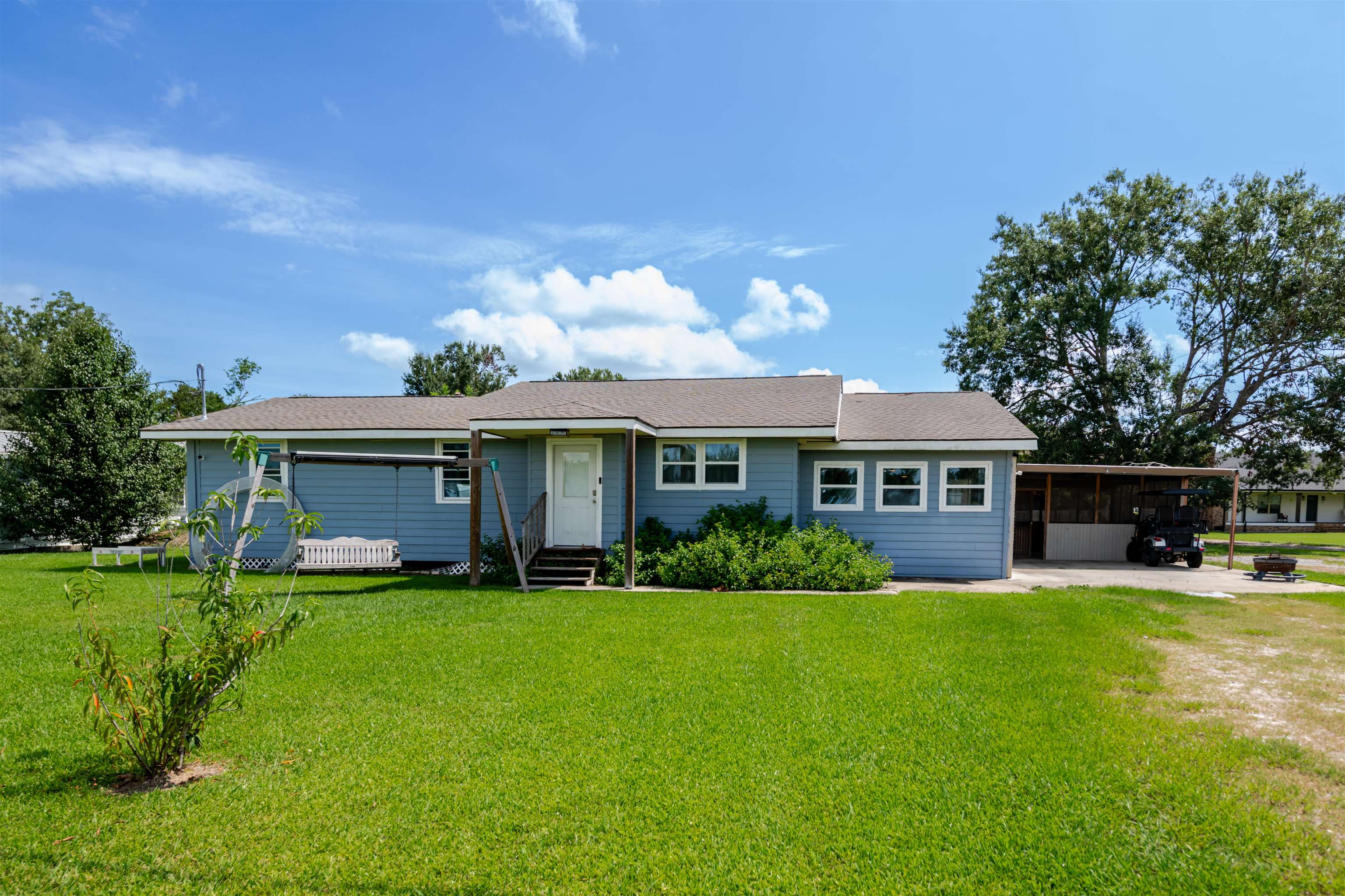 1168 Bayou Blue Rd — photo