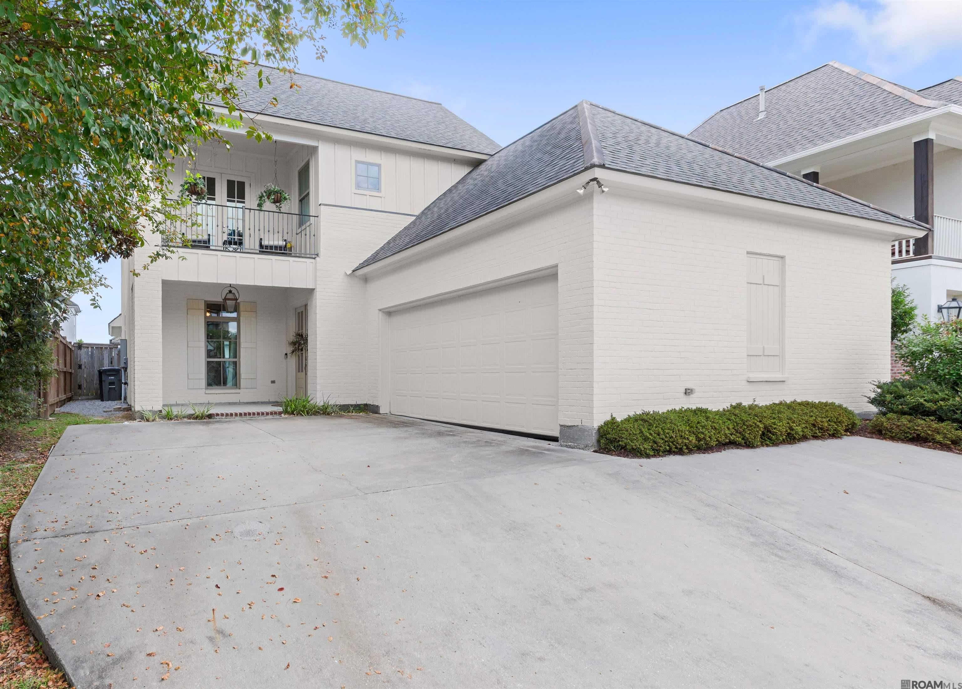 8523 Landau Dr — photo