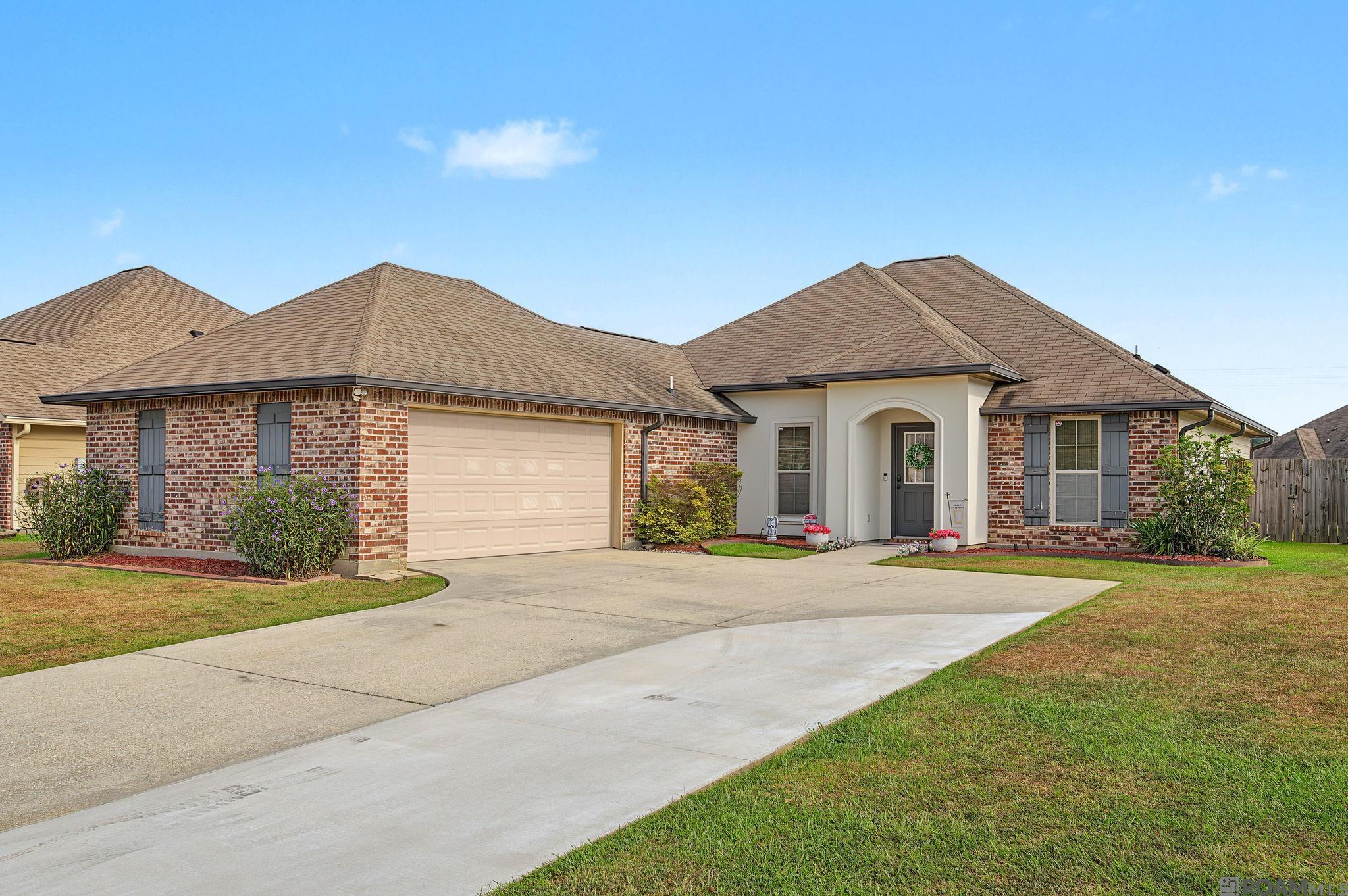 15001 Cross Gate Dr — photo