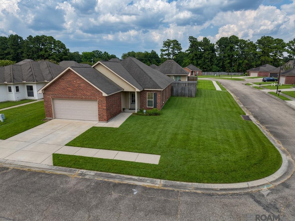 6751 Silver Springs Dr — photo