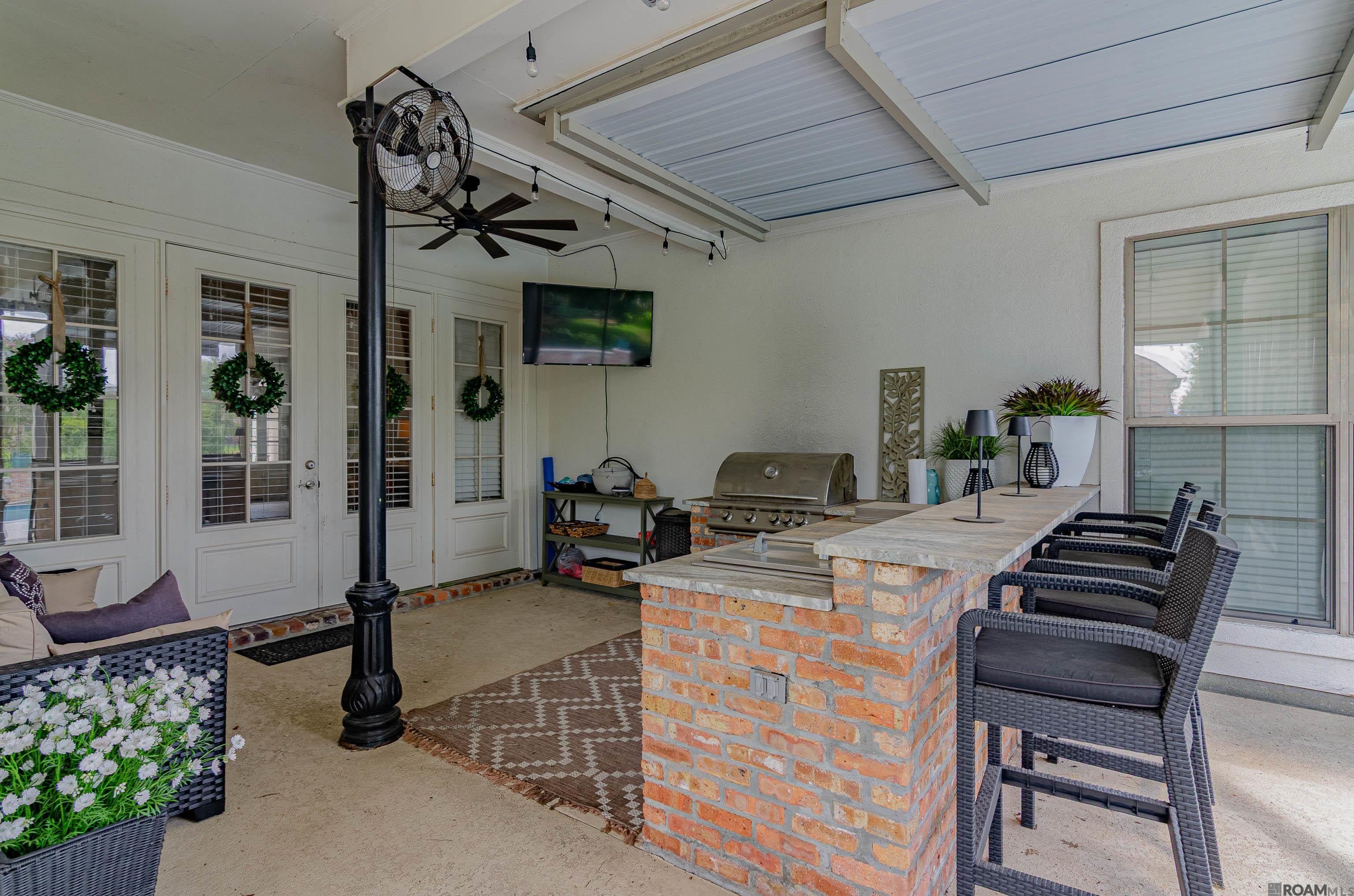 6364 Beau Douglas Ave — photo