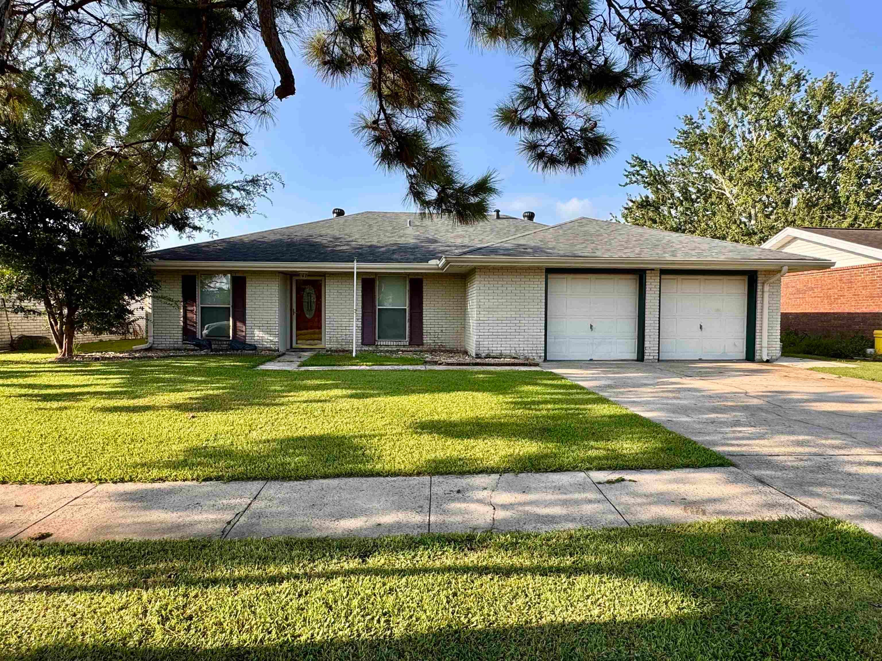 3226 Karen Dr — photo