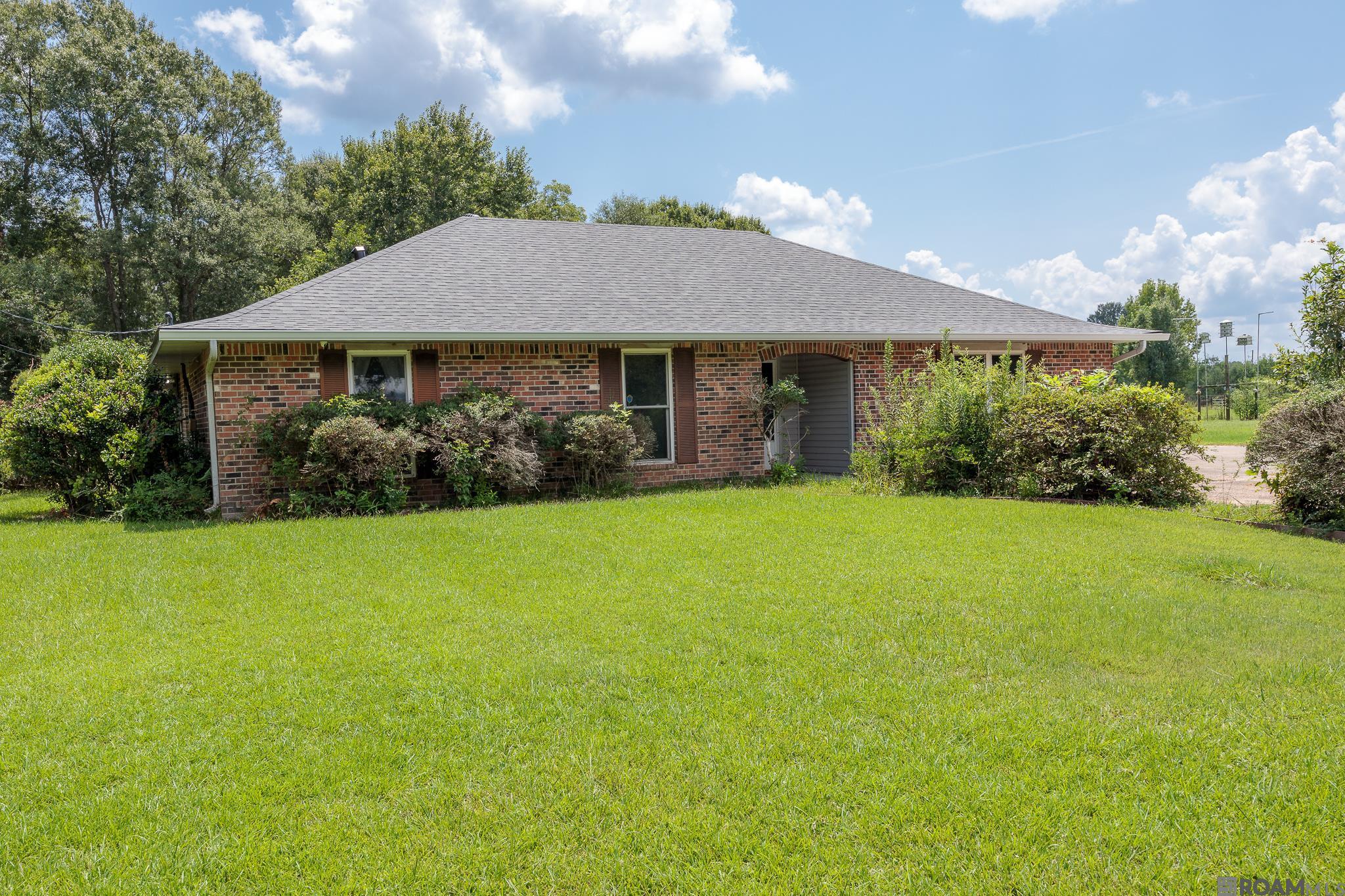 113 Elmira Dr — photo