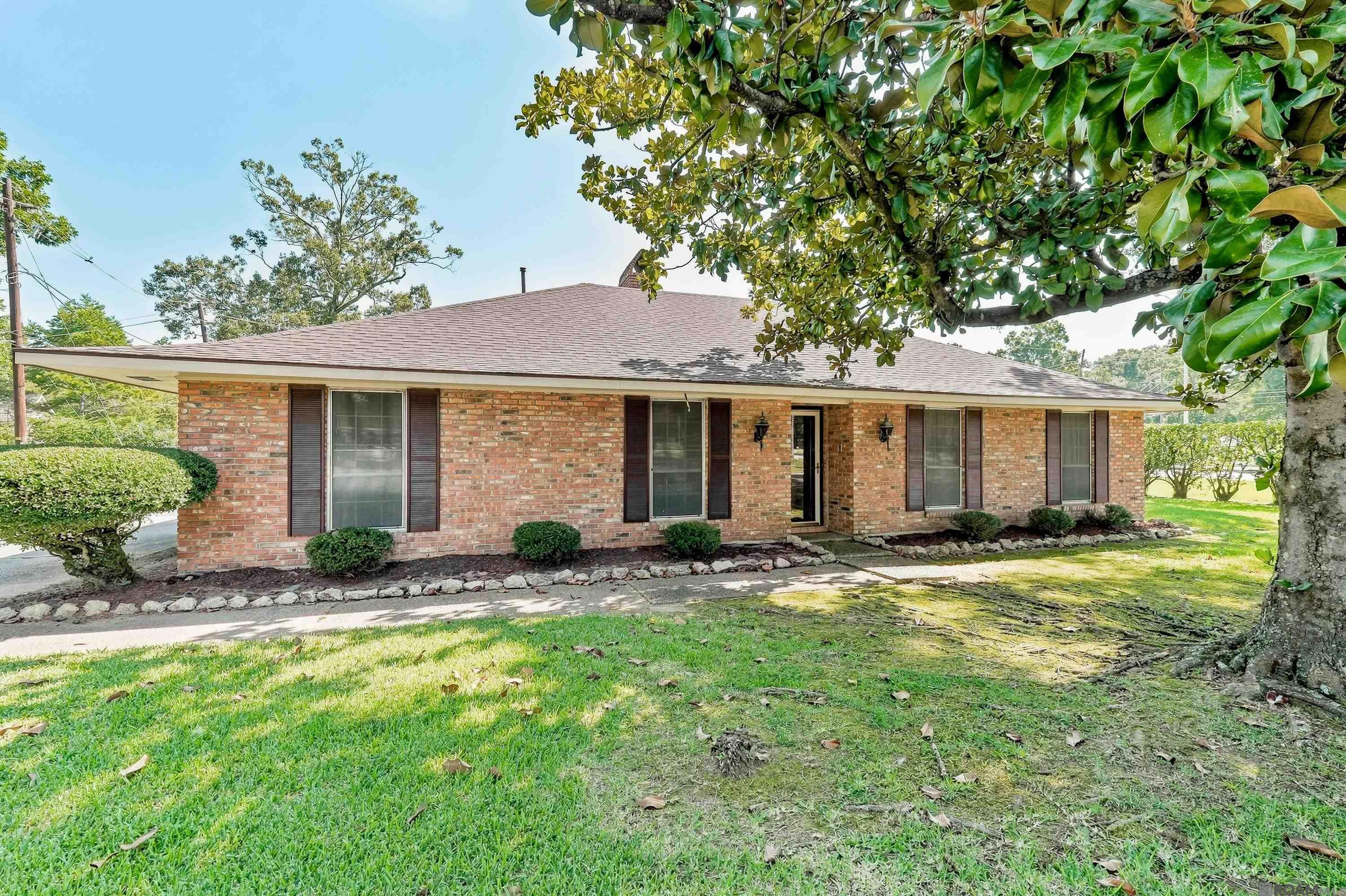 8887 Laurynwood Dr — photo