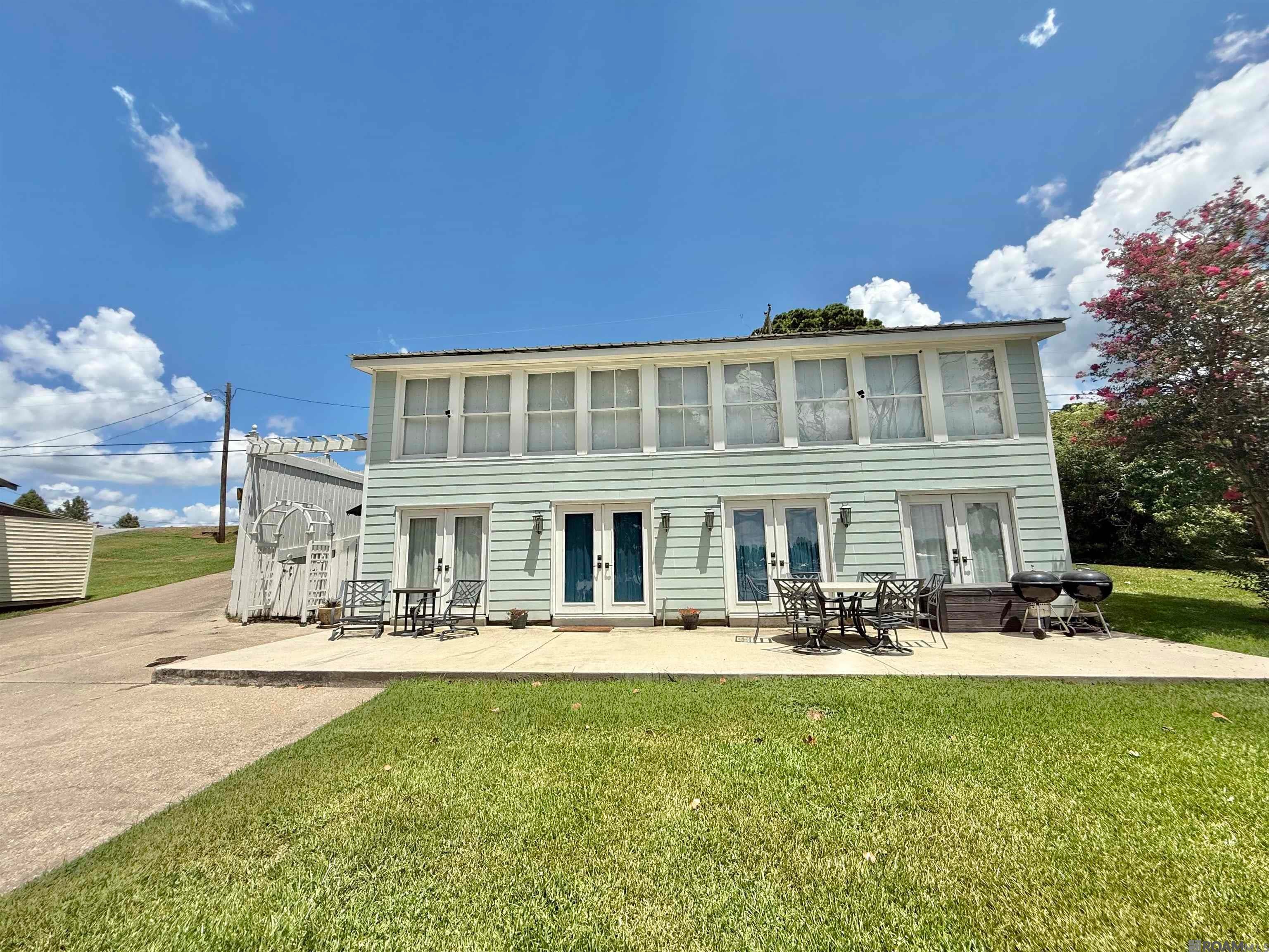 7627 Island Rd — photo