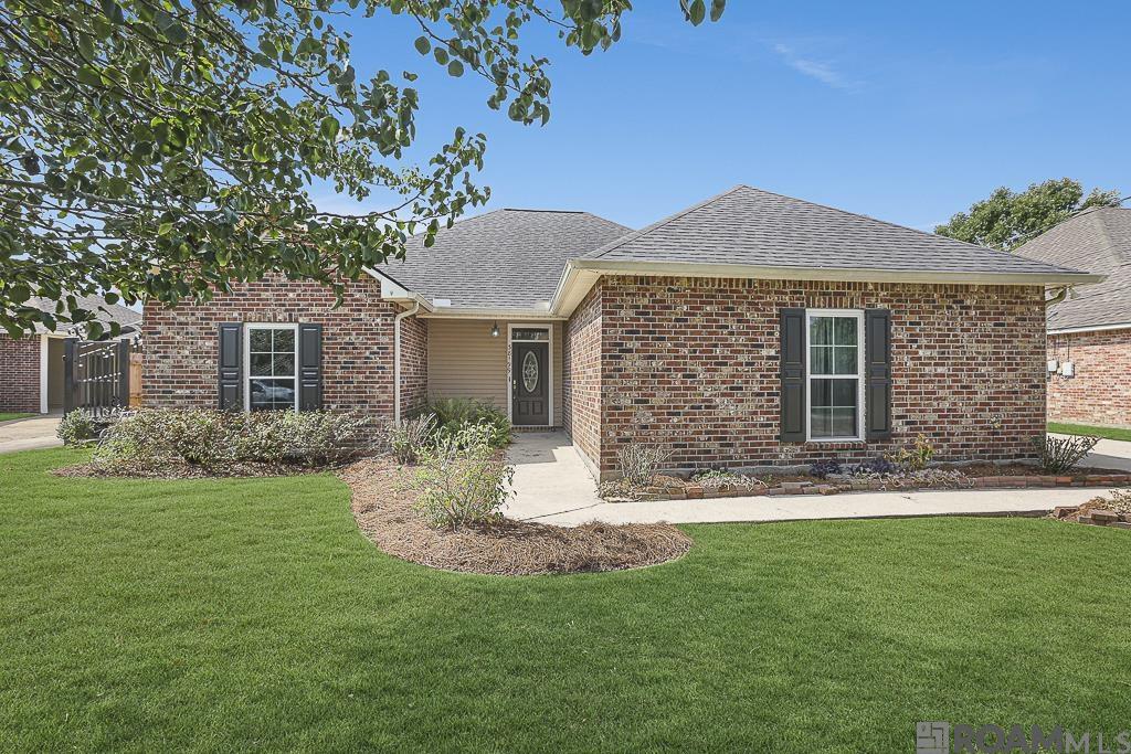 38199 Willow Lake East — photo
