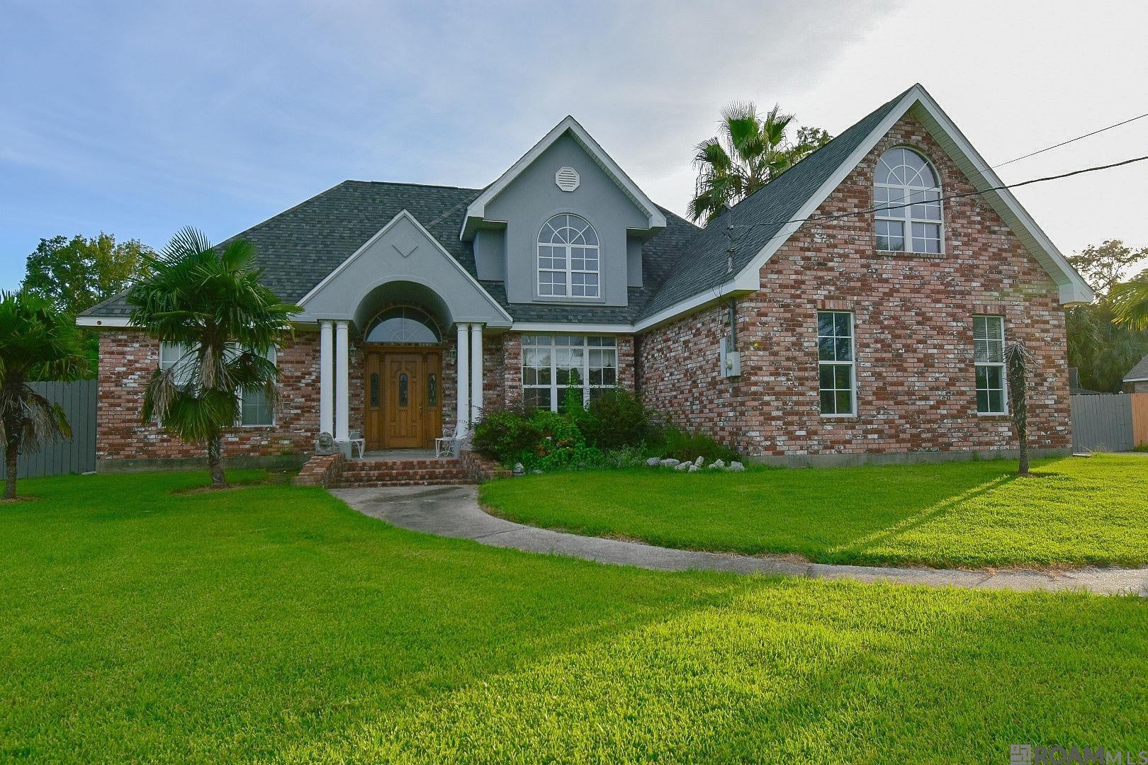 32459 Carolyn Dr — photo