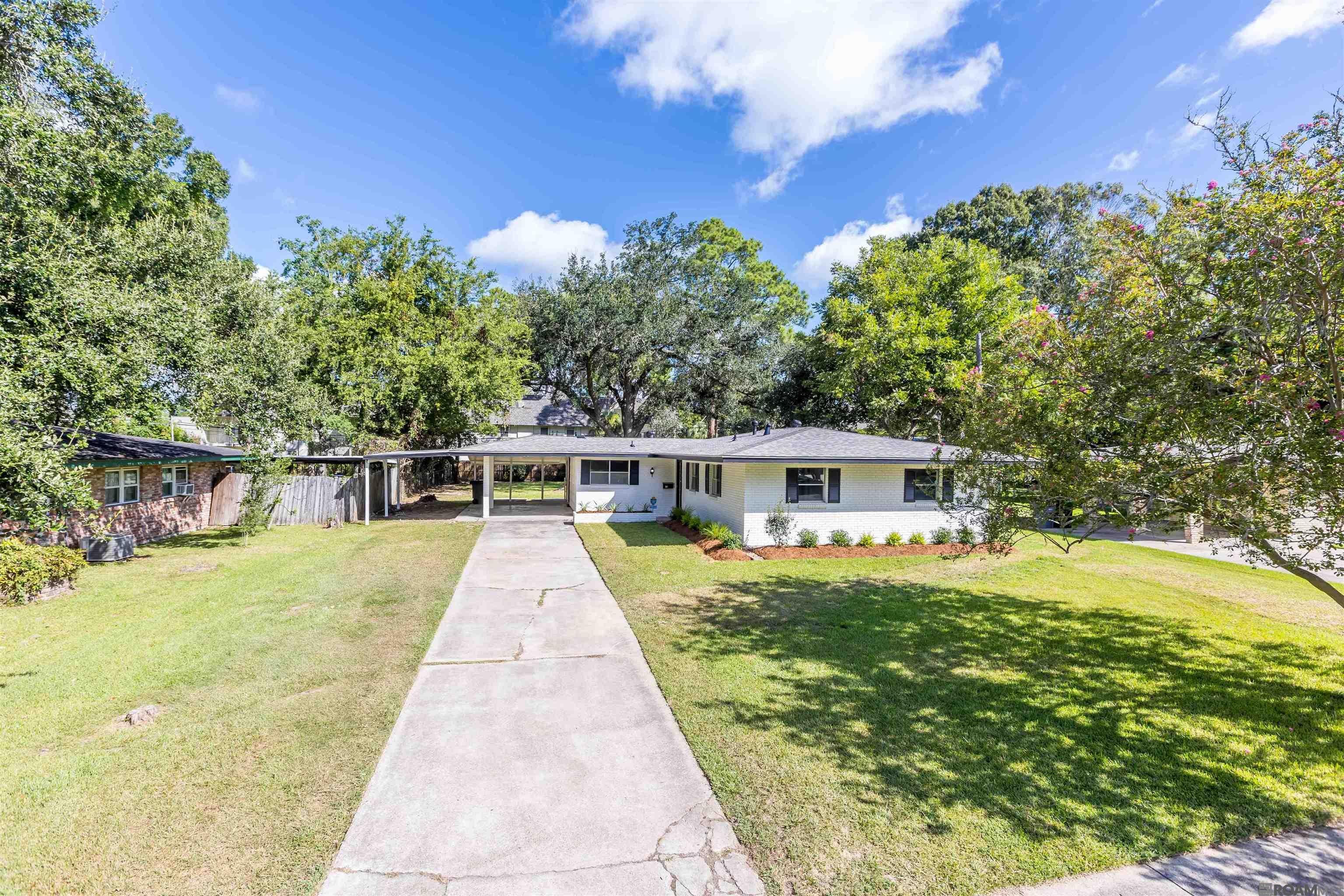 8013 Brandon Dr — photo