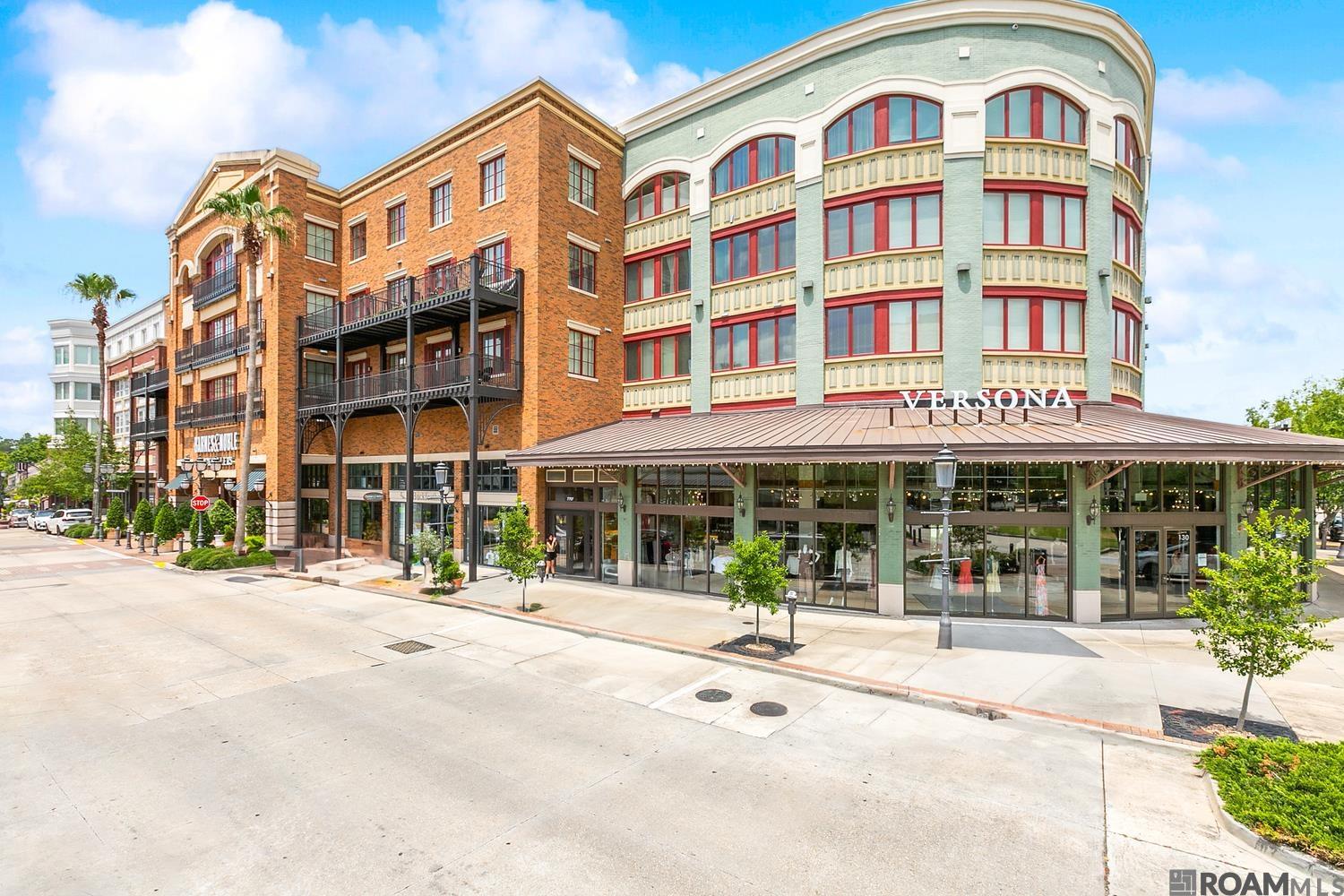 7707 Bluebonnet Blvd #208 — photo