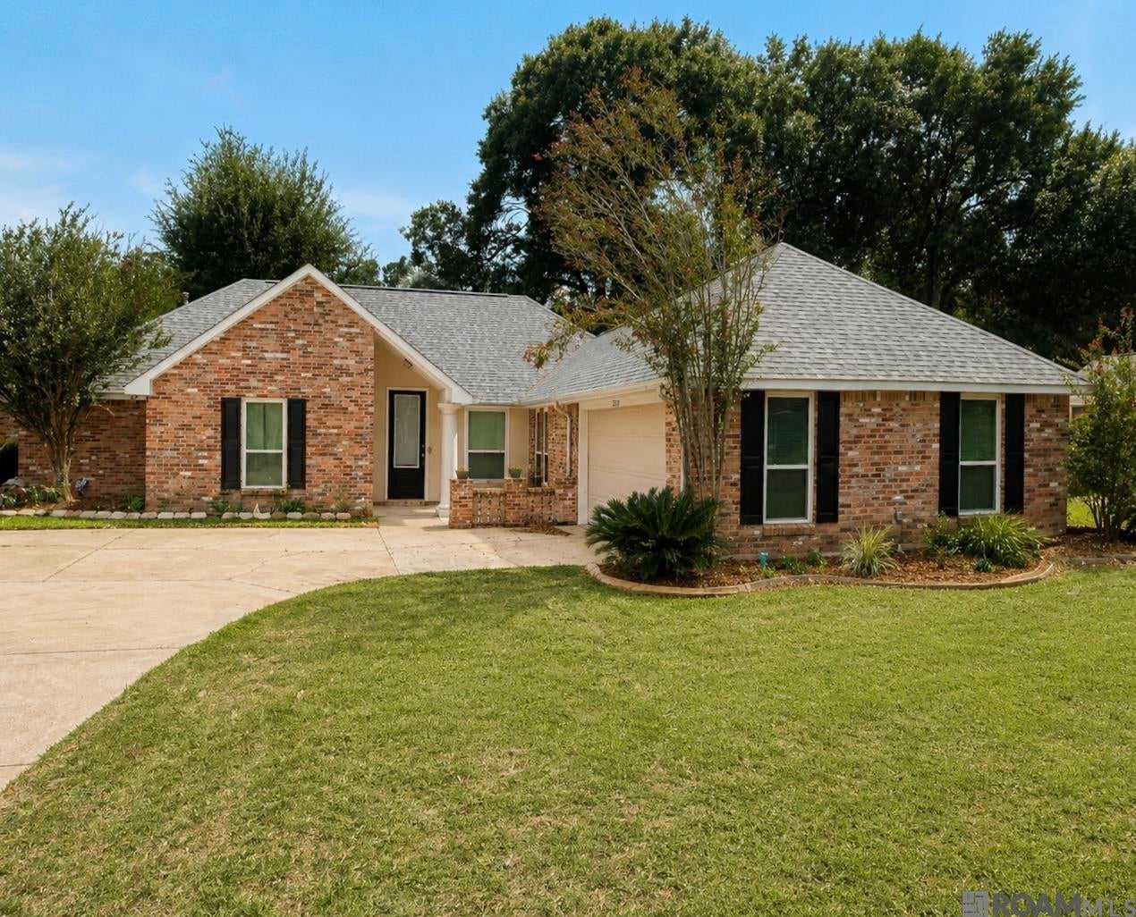 7382 Lake Meadow Dr — photo
