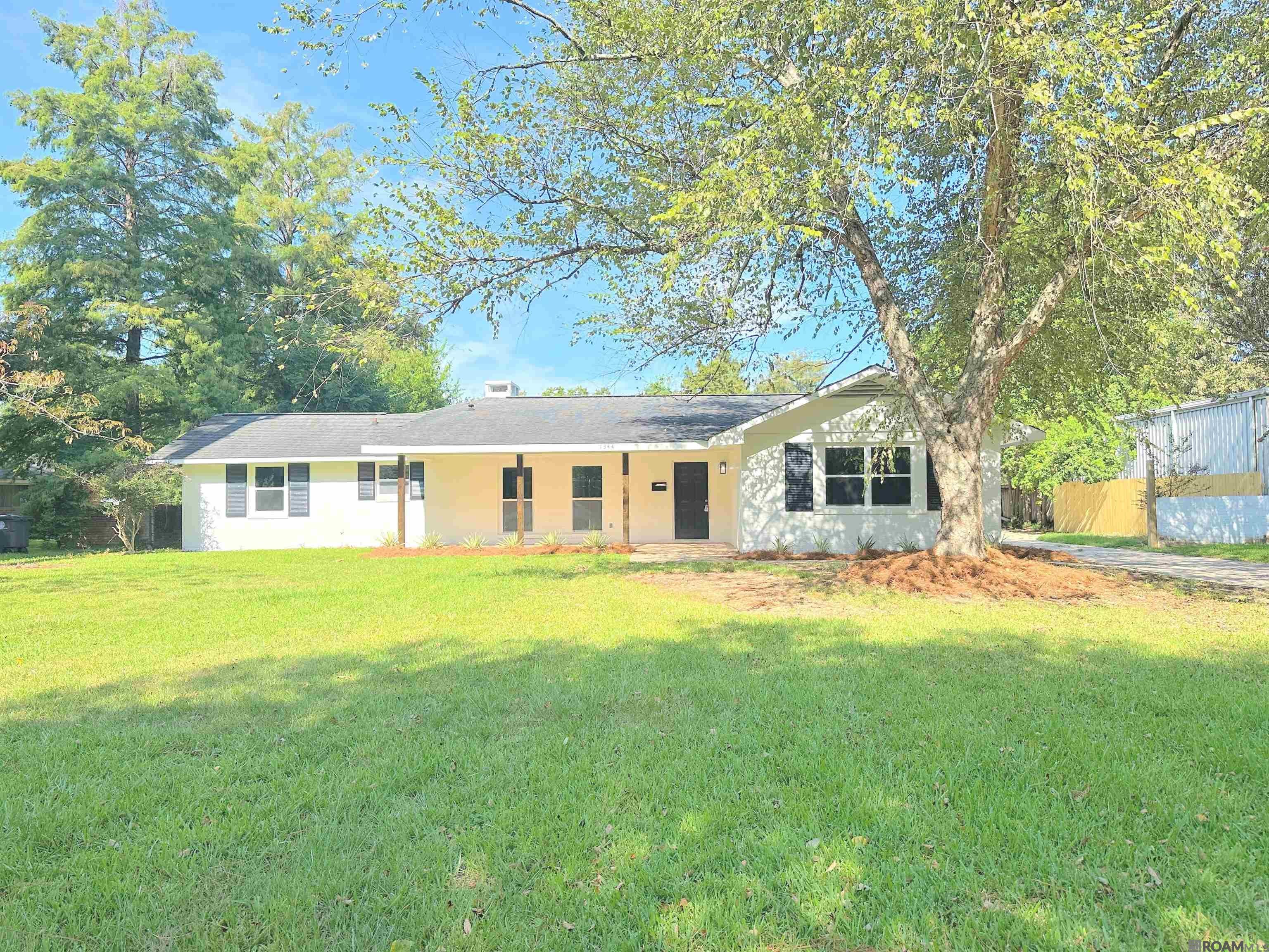 1344 Carolyn Sue Dr — photo