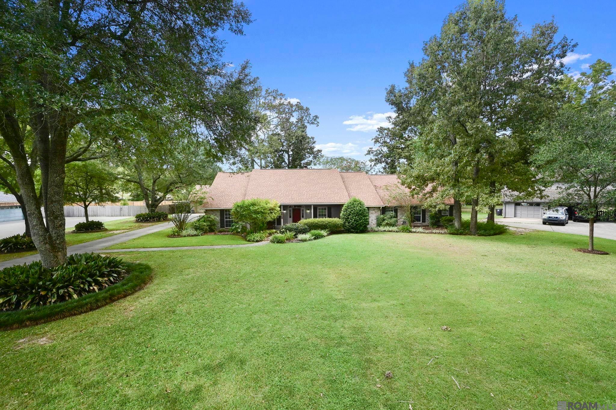 17631 Creek Hollow Rd — photo