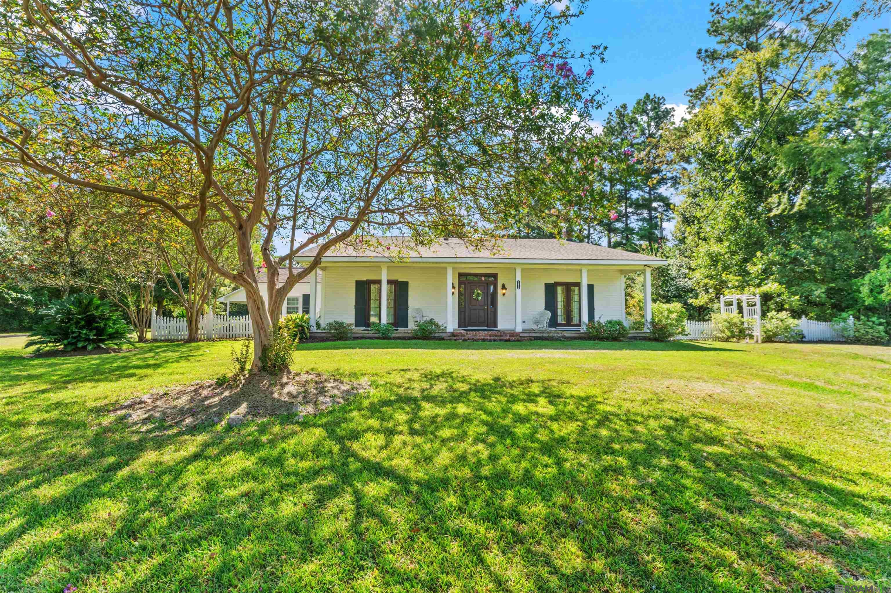 7210 Comite Dr — photo