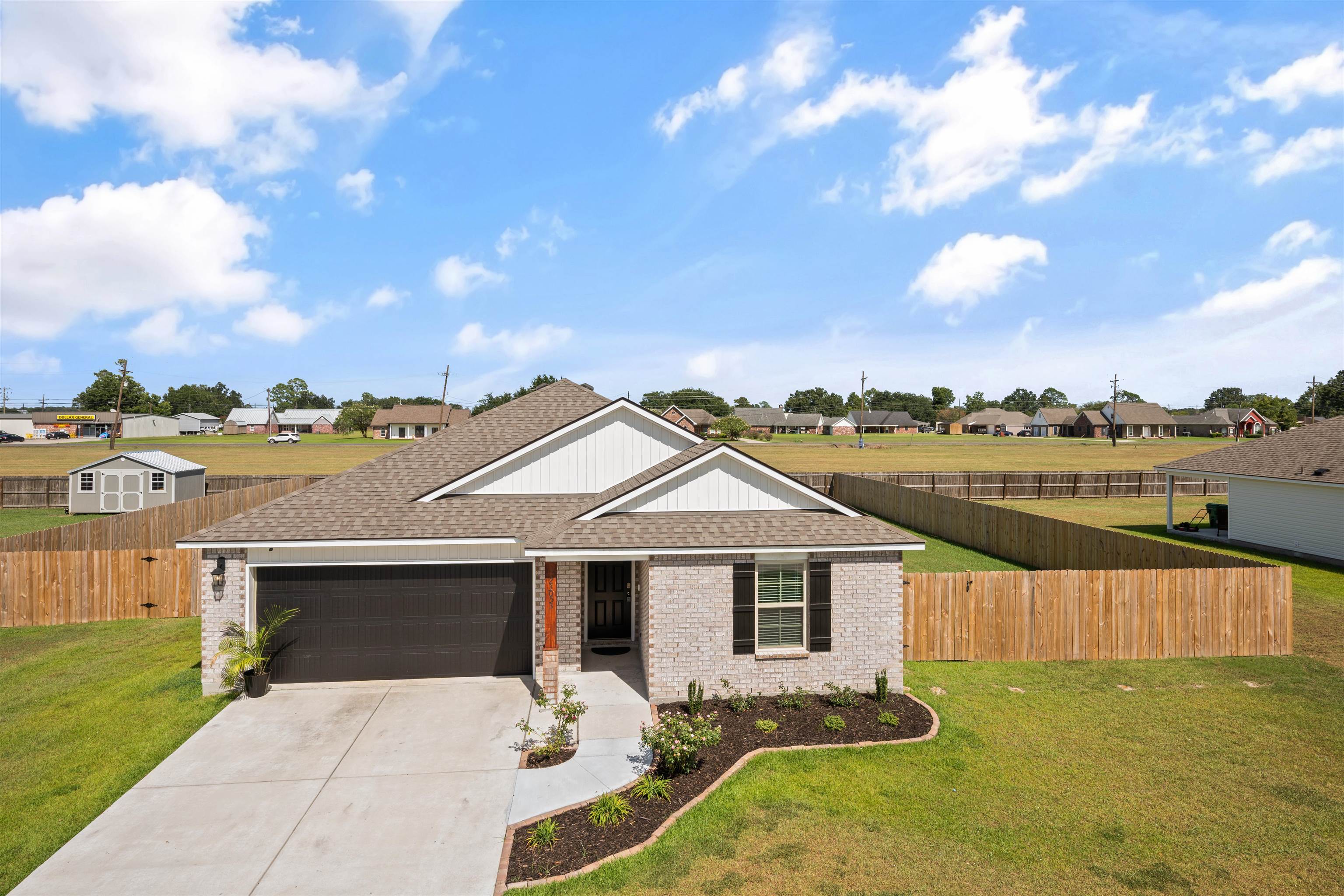 23053 Planters Dr — photo