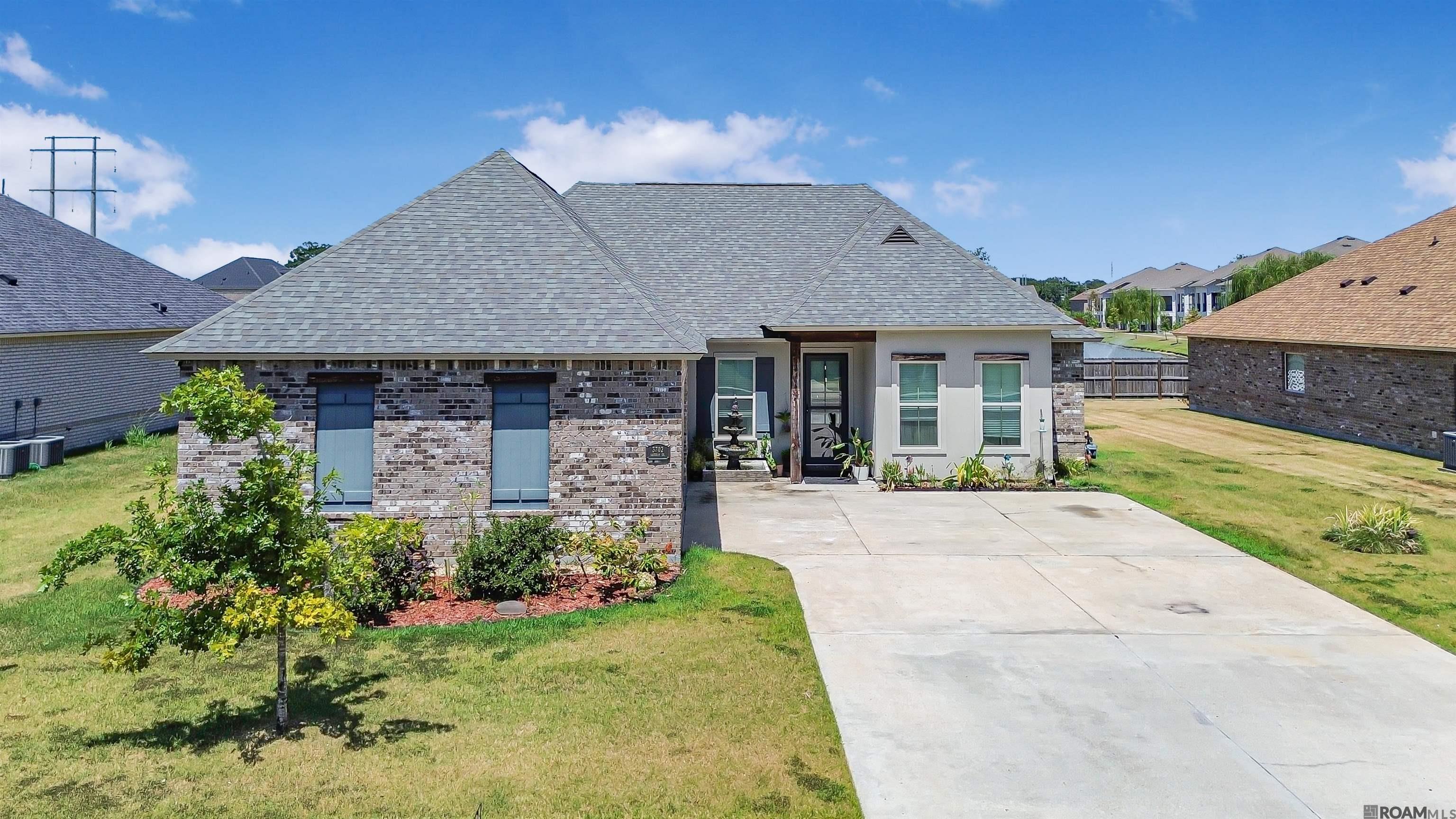 3702 Sandbar Dr — photo
