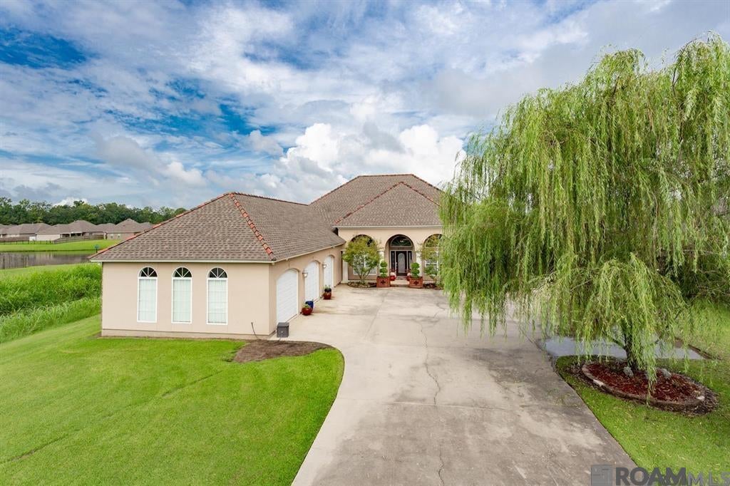 4710 Little Hope Dr — photo