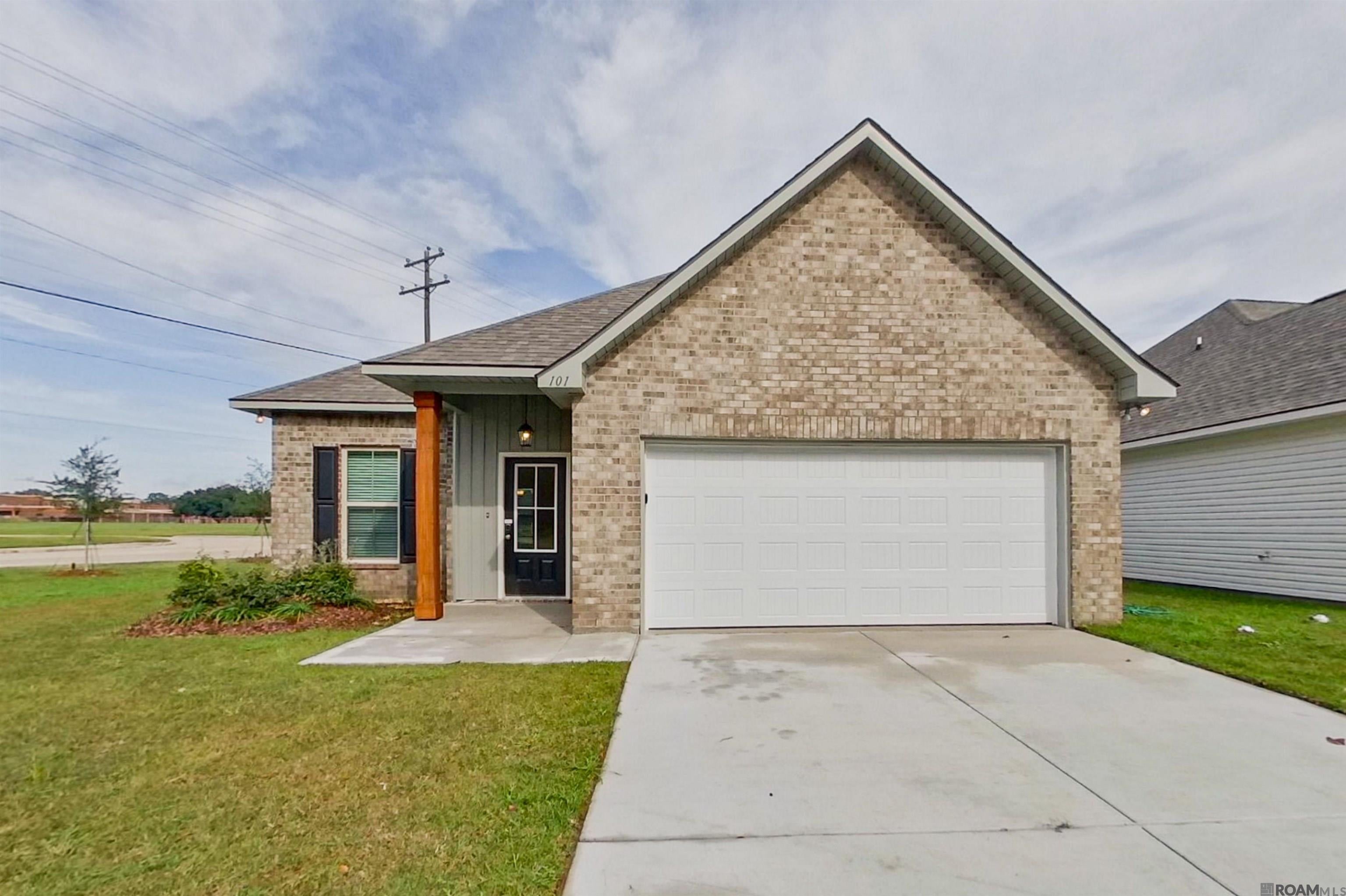 101 Salvat Dr — photo