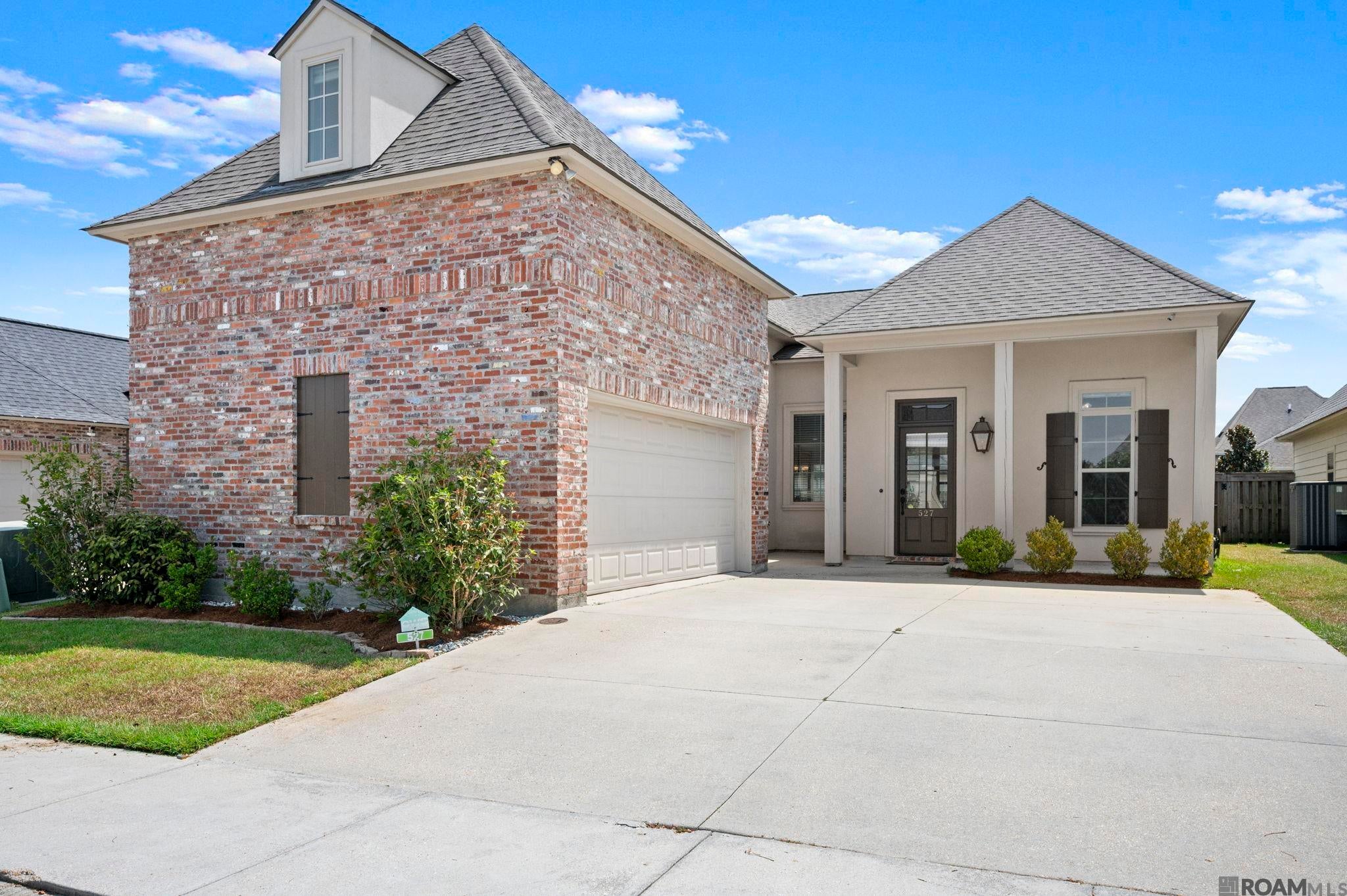 527 Warbler Crossing Ave — photo