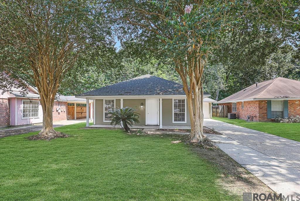 8585 Barnett Dr — photo