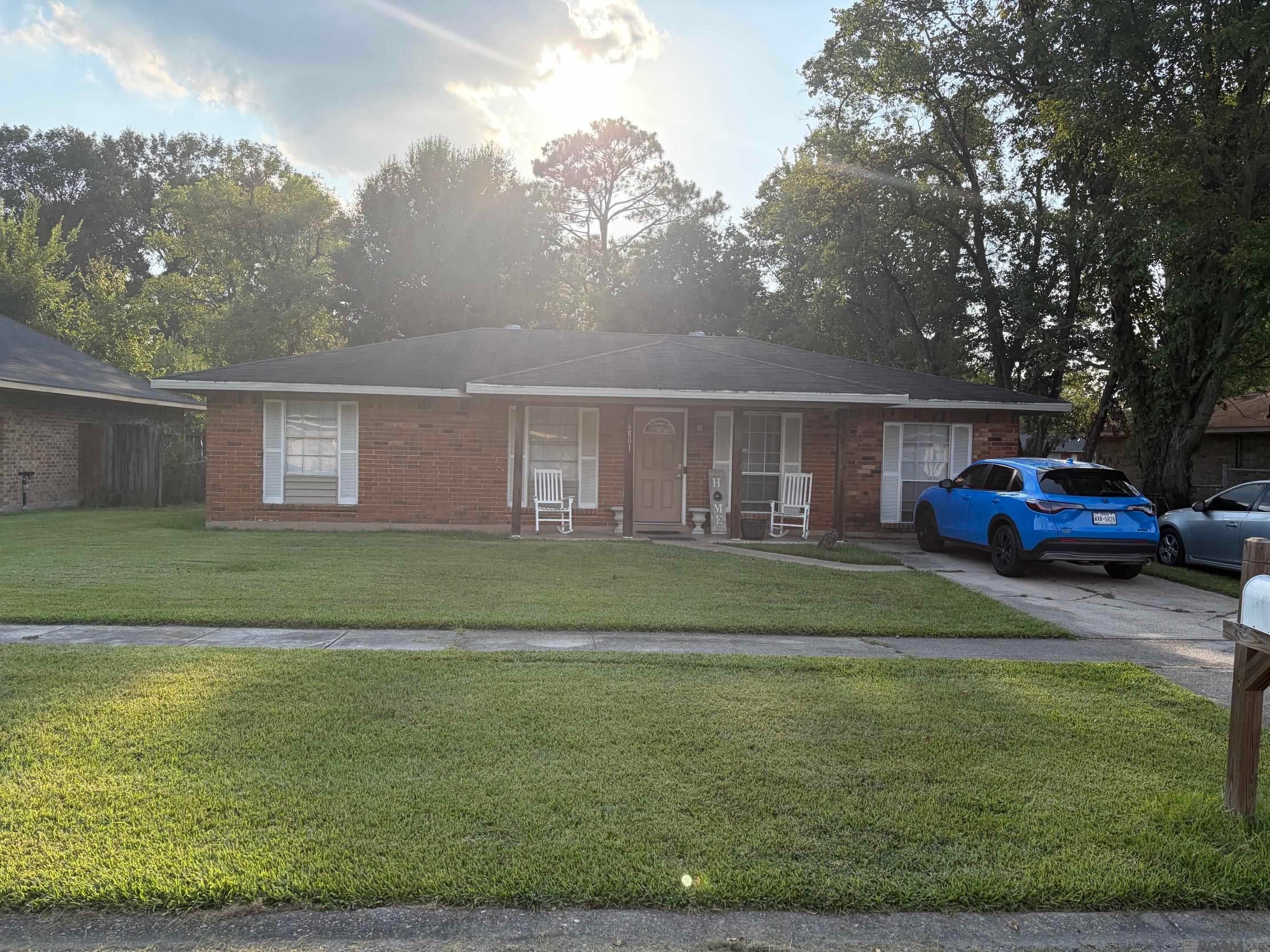 6801 Oak Park Dr — photo
