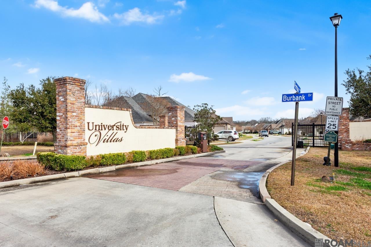 8272 Valencia Ct — photo