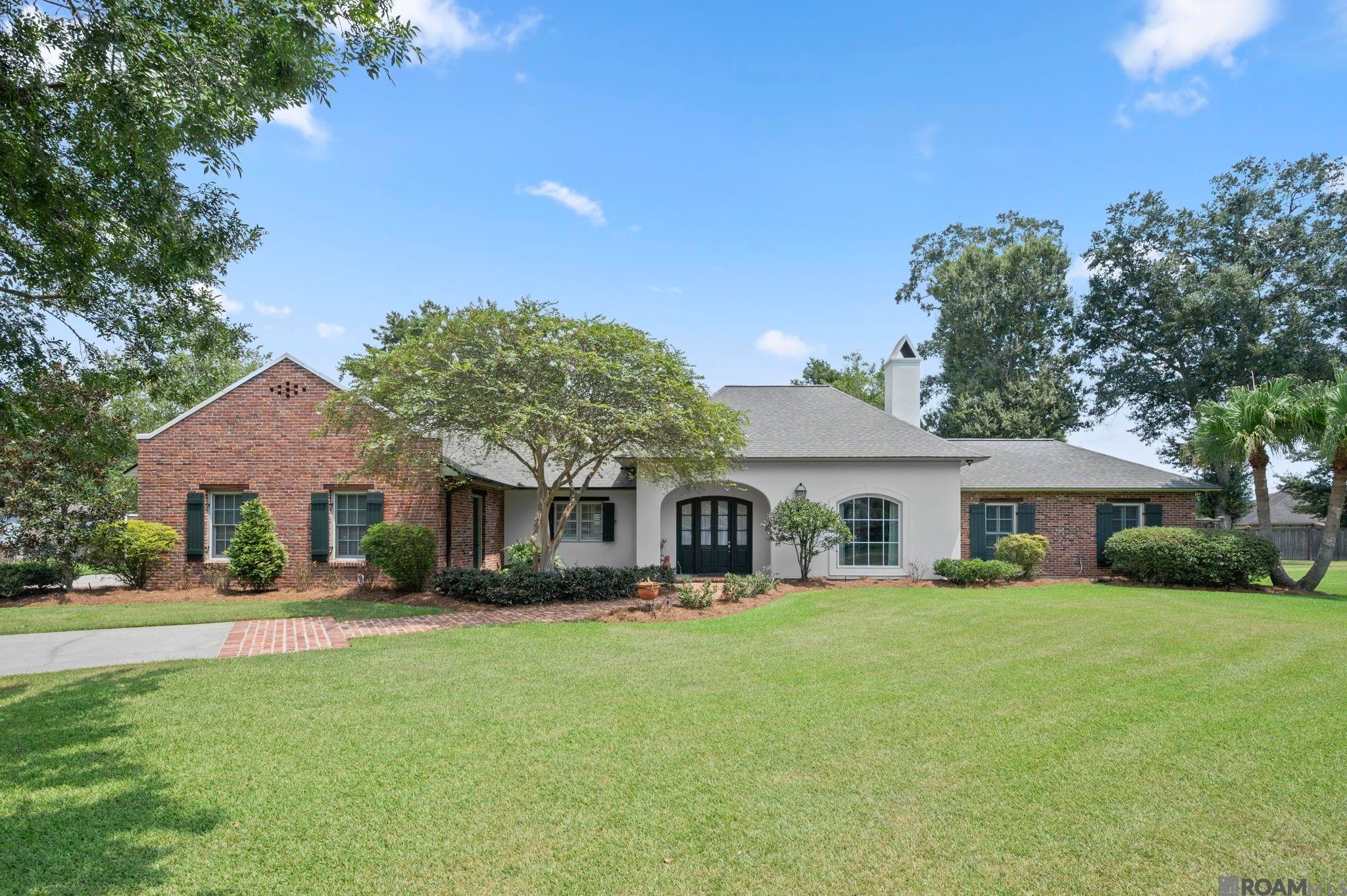 11384 Greenside Dr — photo
