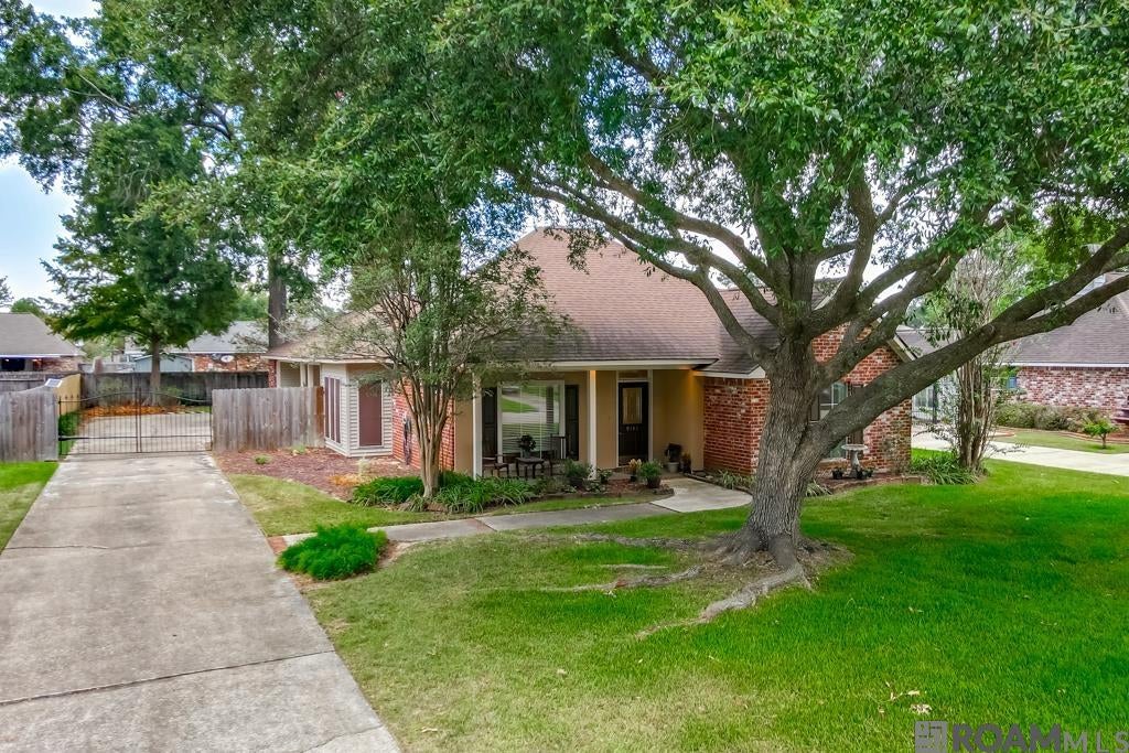 9141 Gary Dr — photo