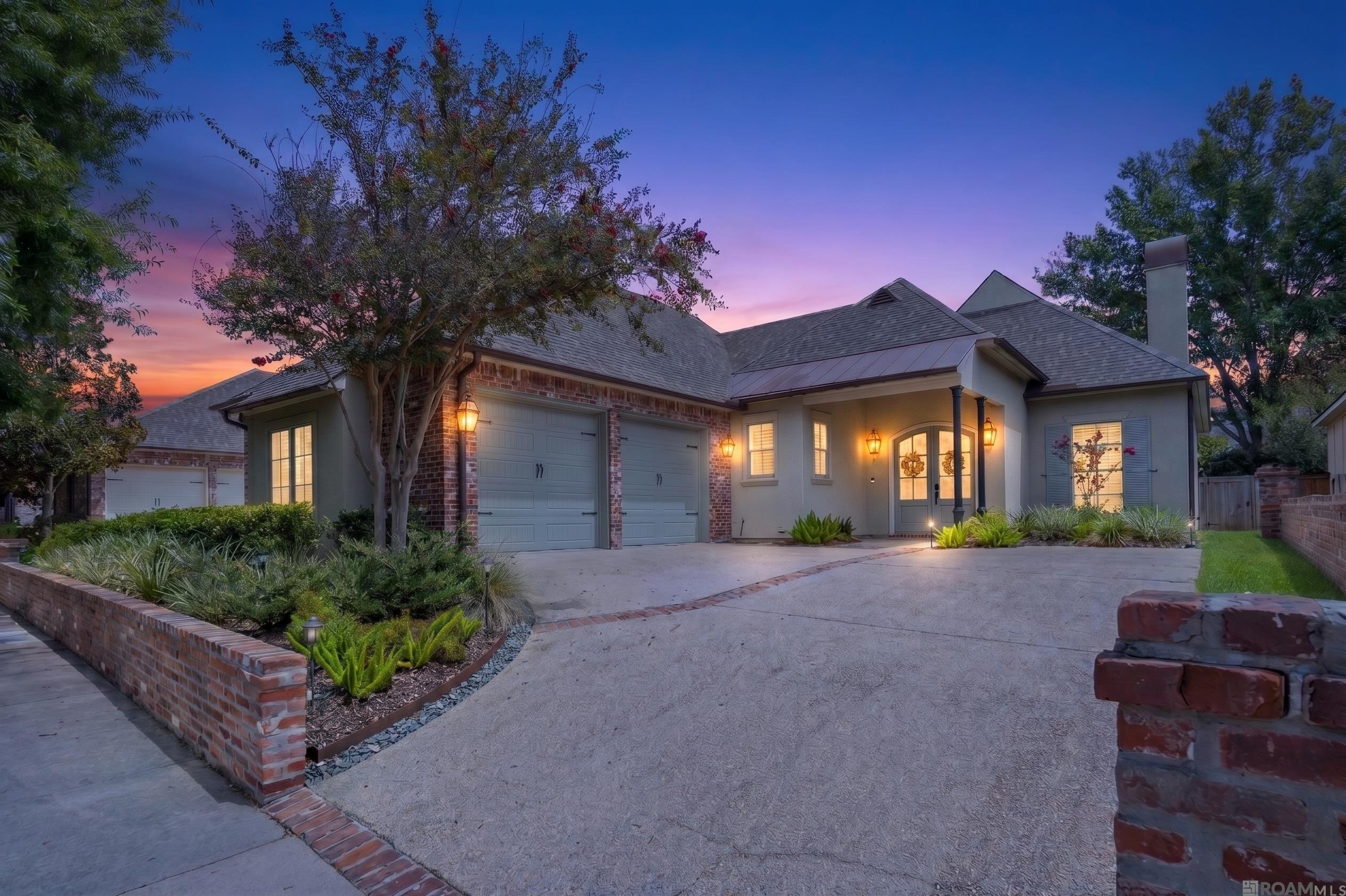 7949 Settlers Cir — photo