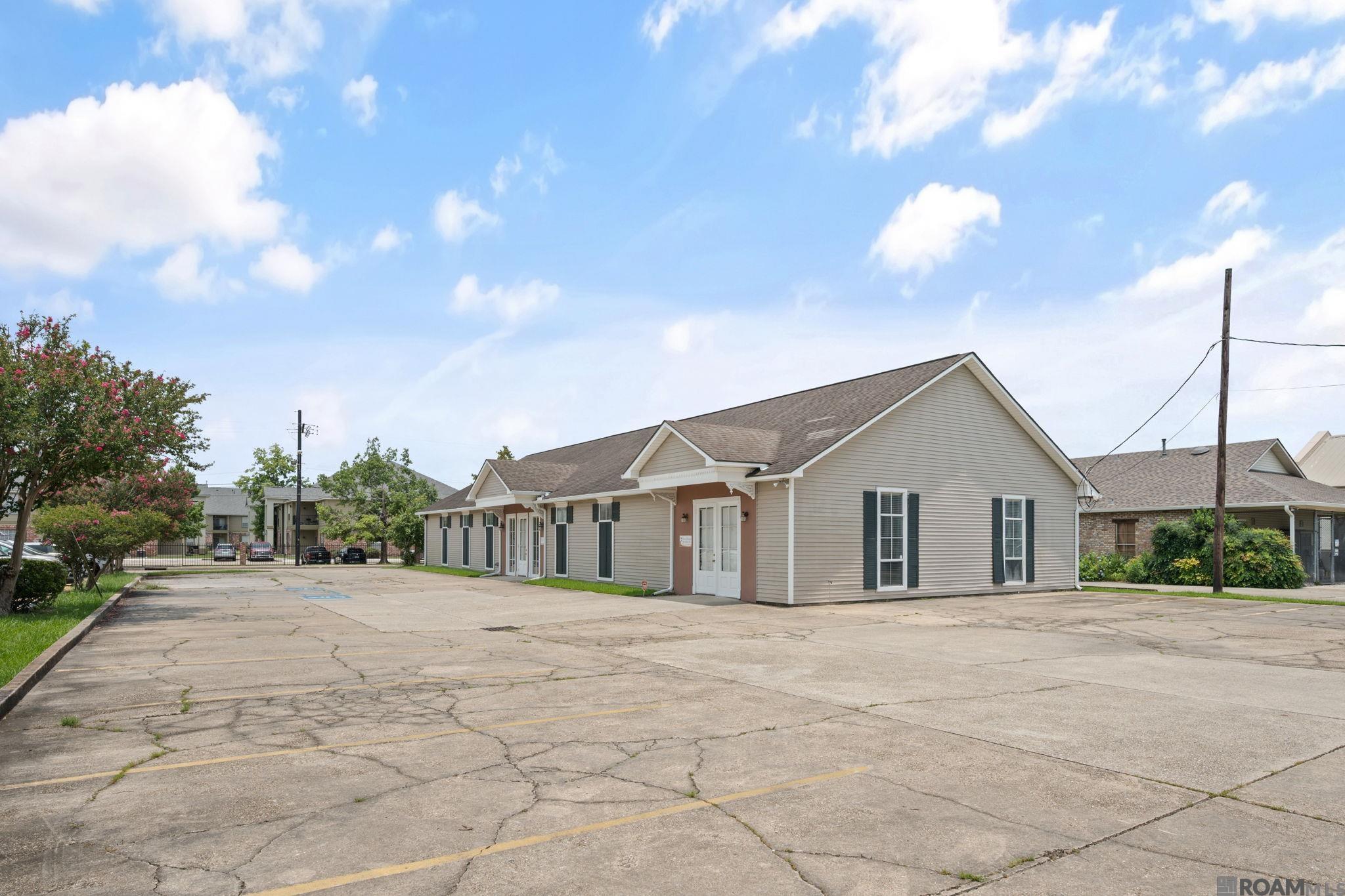 11140 N Harrells Ferry Road, Baton Rouge, LA 70816 — photo 2