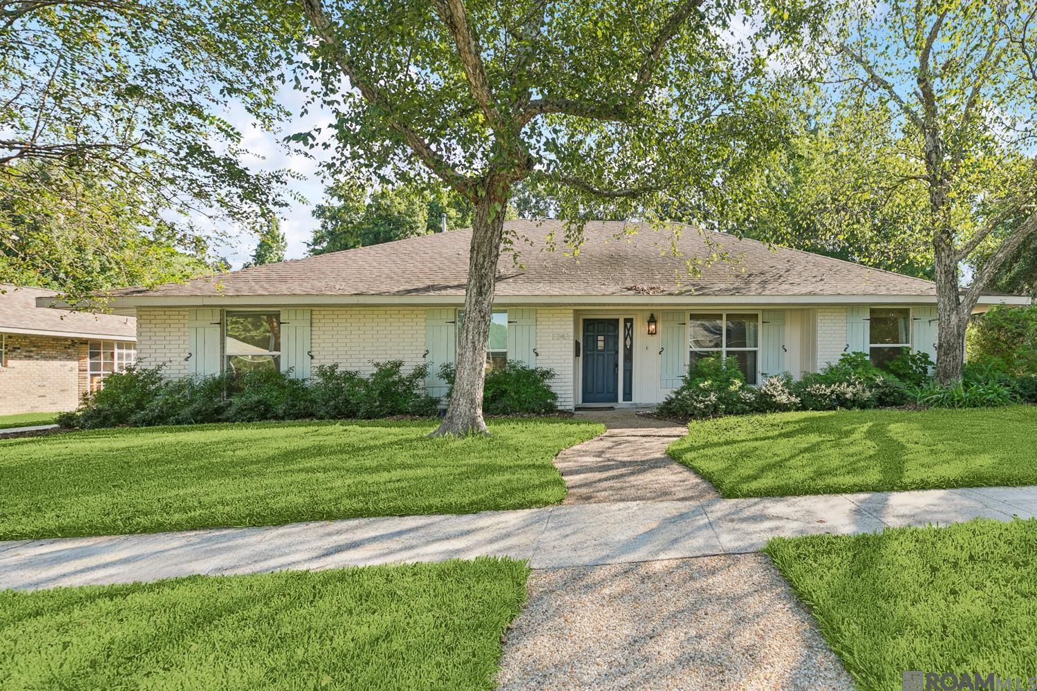 1343 Crescent Dr — photo