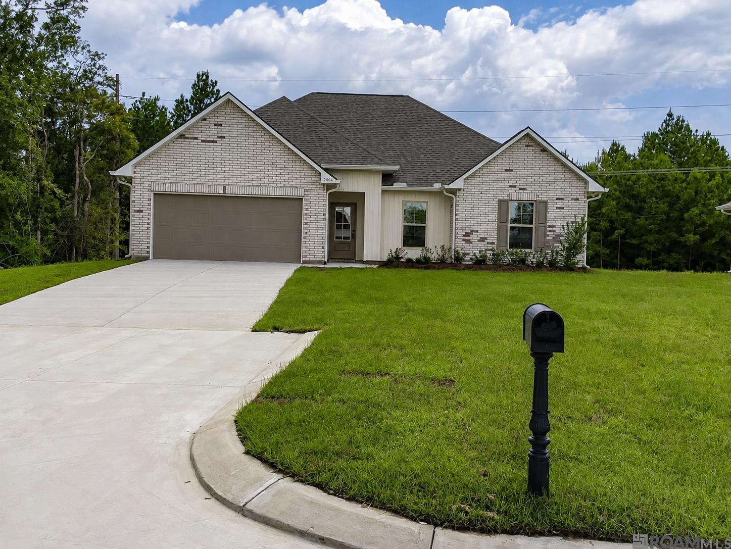 23661 Sweetbriar Ct — photo