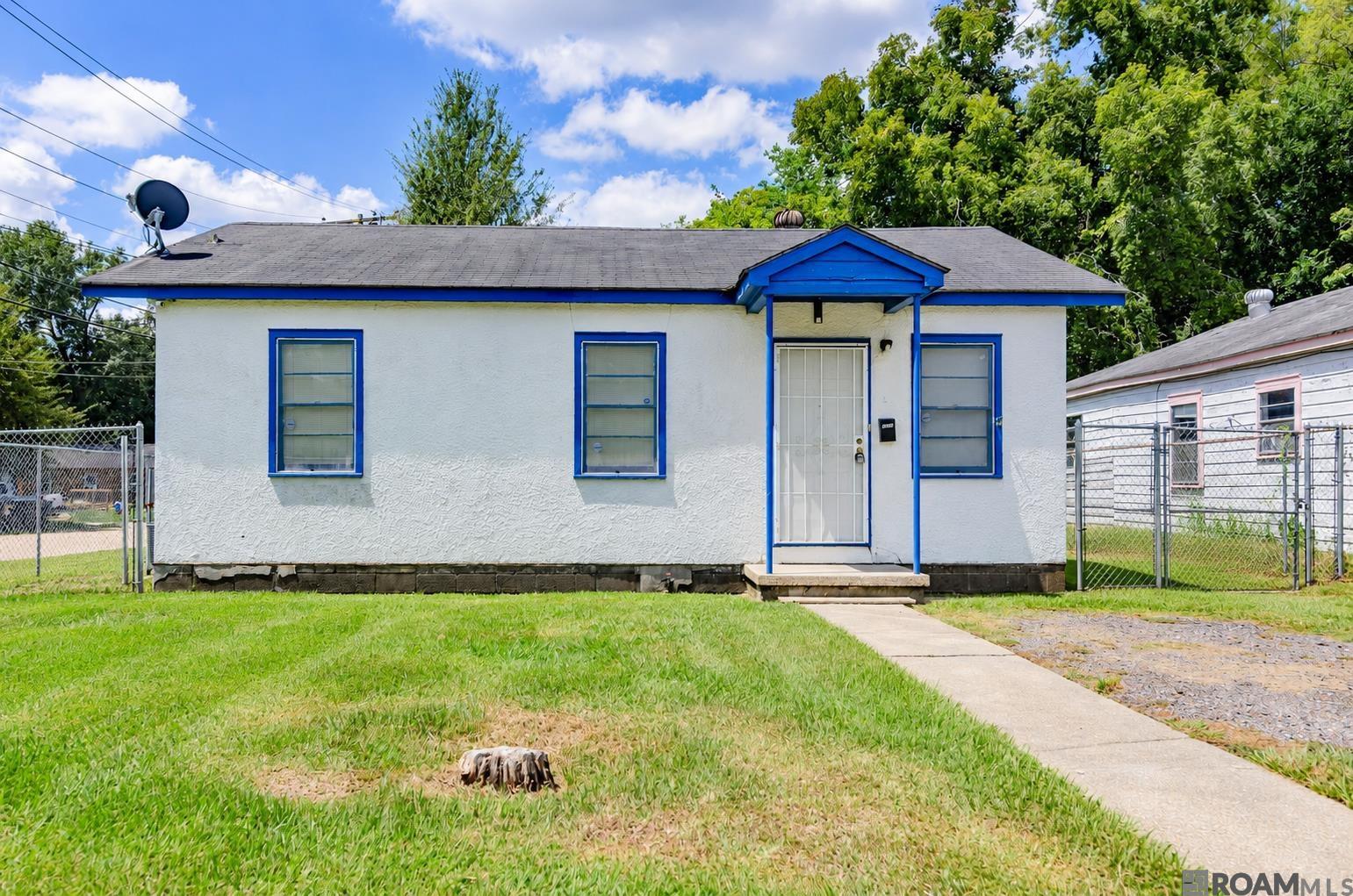 2811 Sheldon Dr — photo