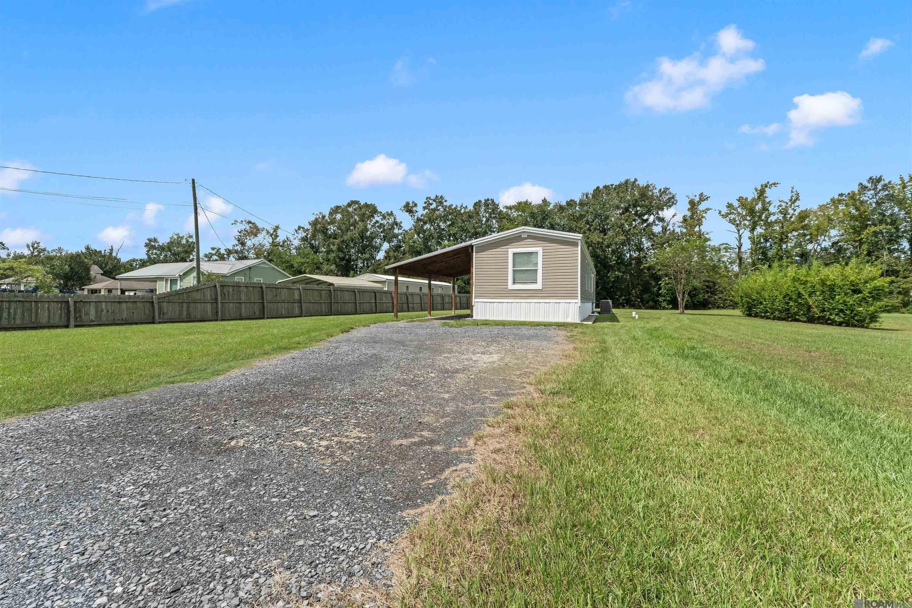 12487 Hebert Rd — photo