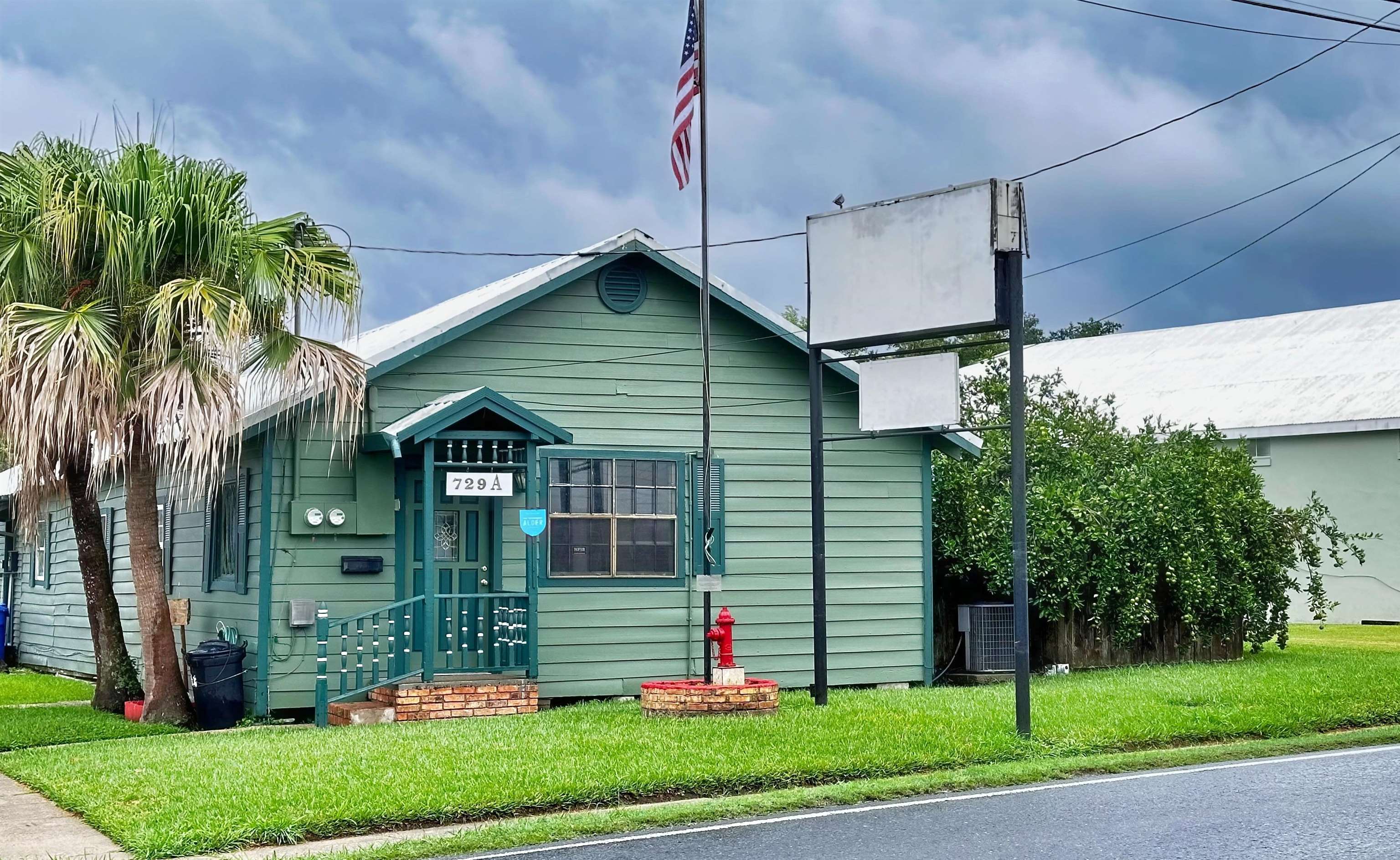 729A W Bayou Rd — photo