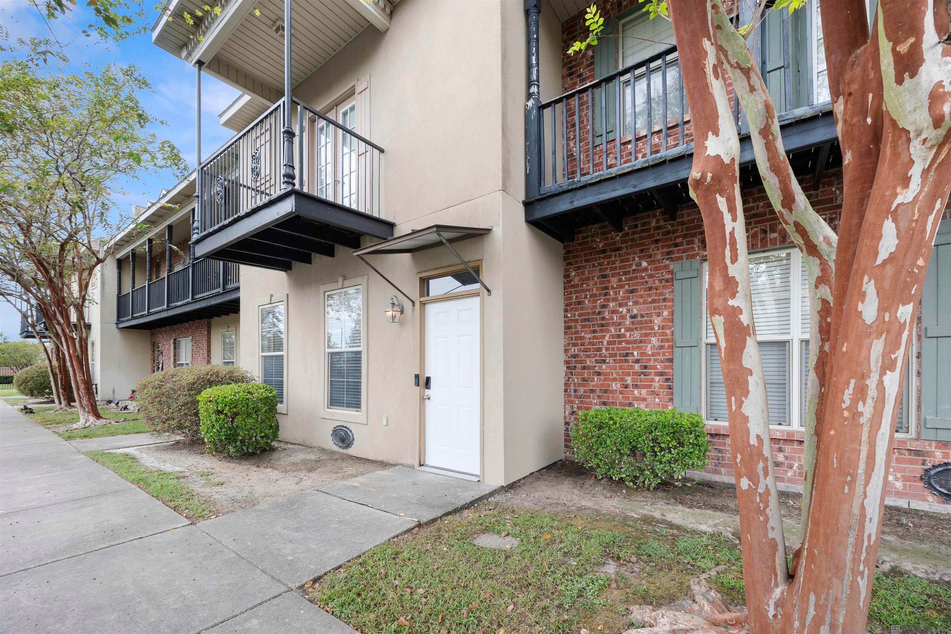 10600 Lakes Blvd #1205 — photo