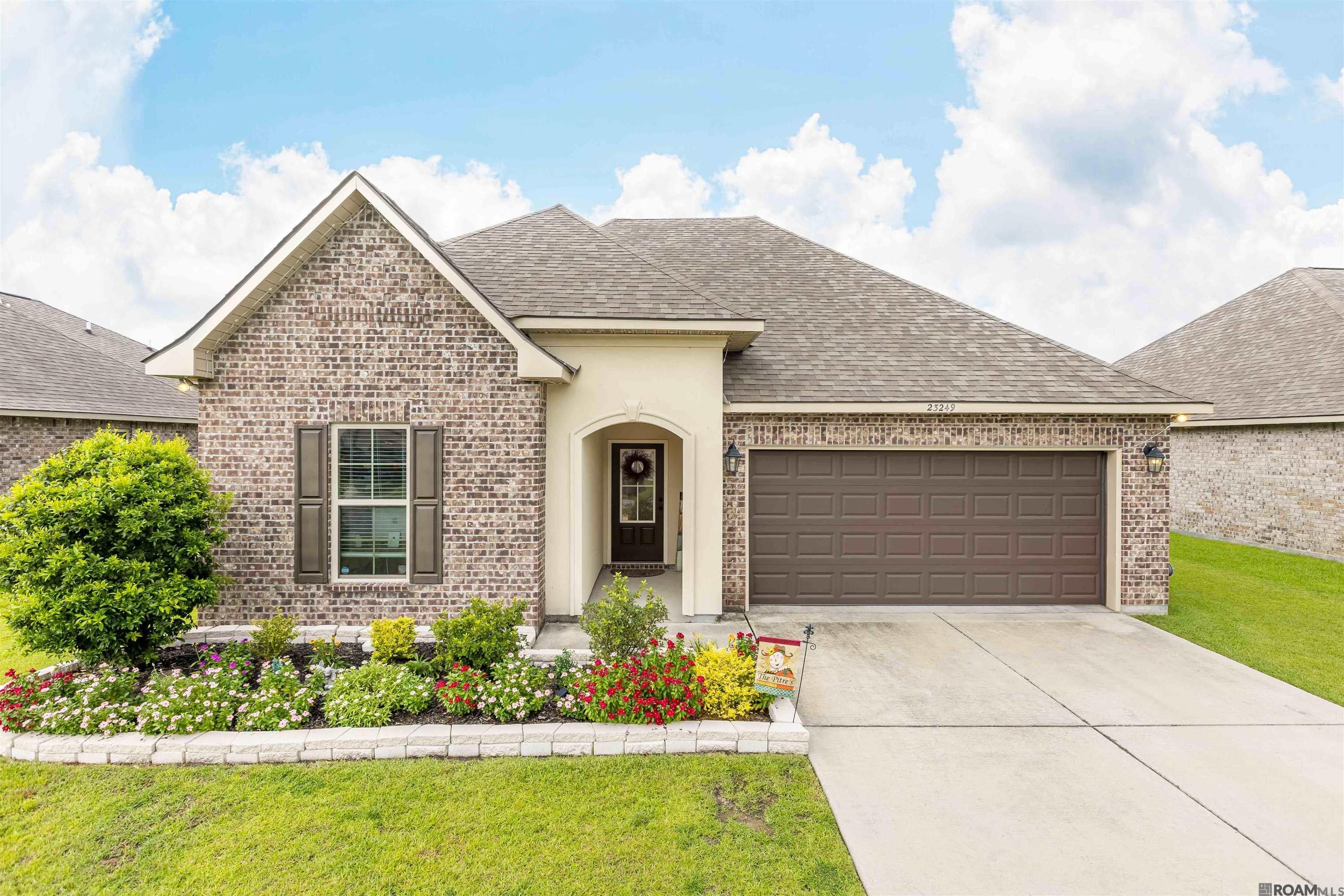 23249 Berry View Dr — photo