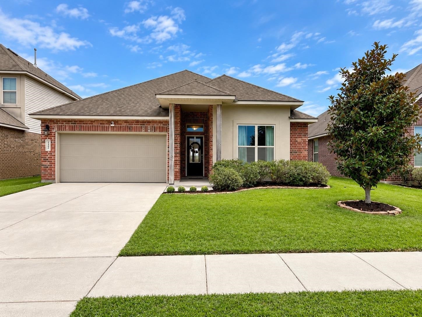 7548 Cherrybark Oak Dr — photo