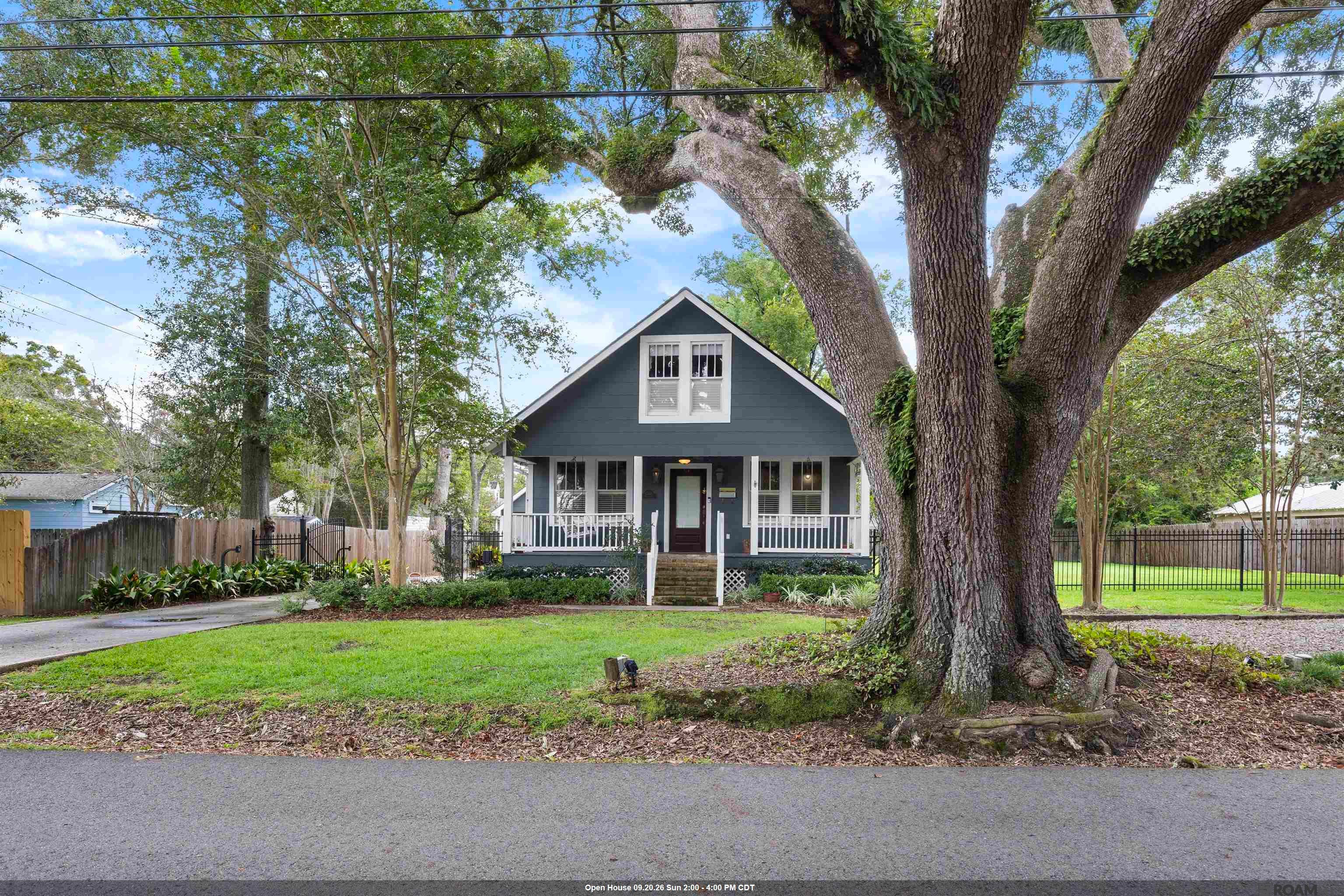 1538 Cloverdale Ave — photo