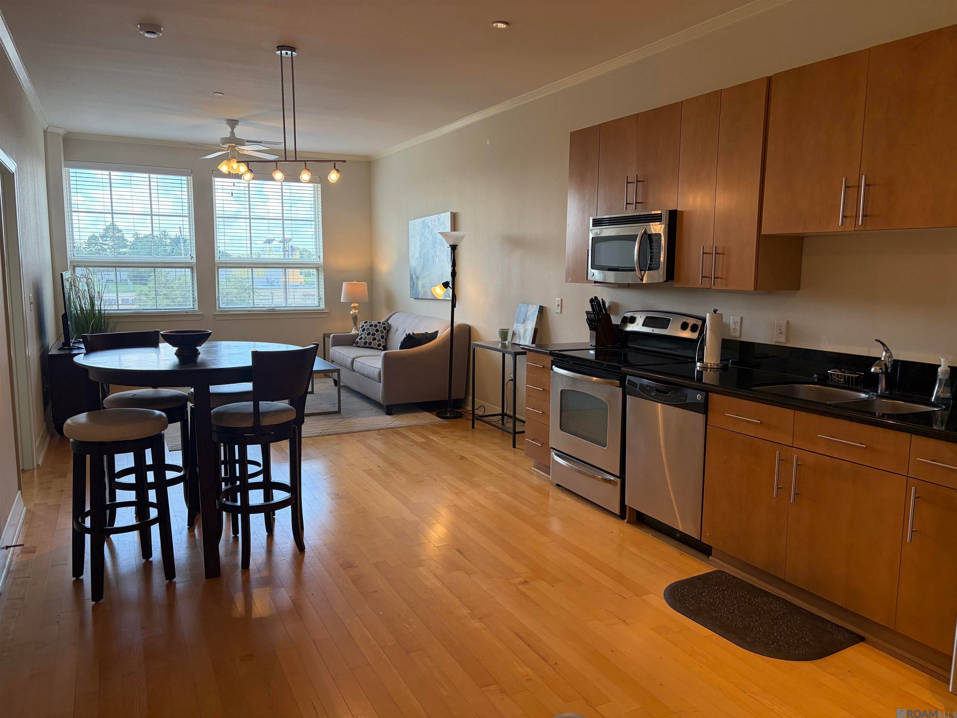 7707 Bluebonnet Blvd #309 — photo