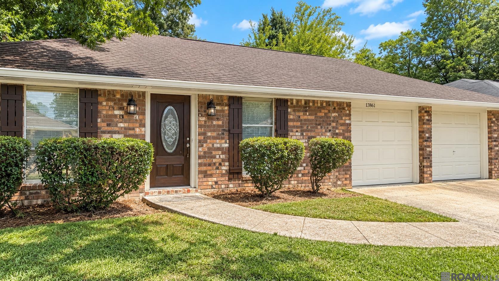 13861 Chalmette Ave — photo