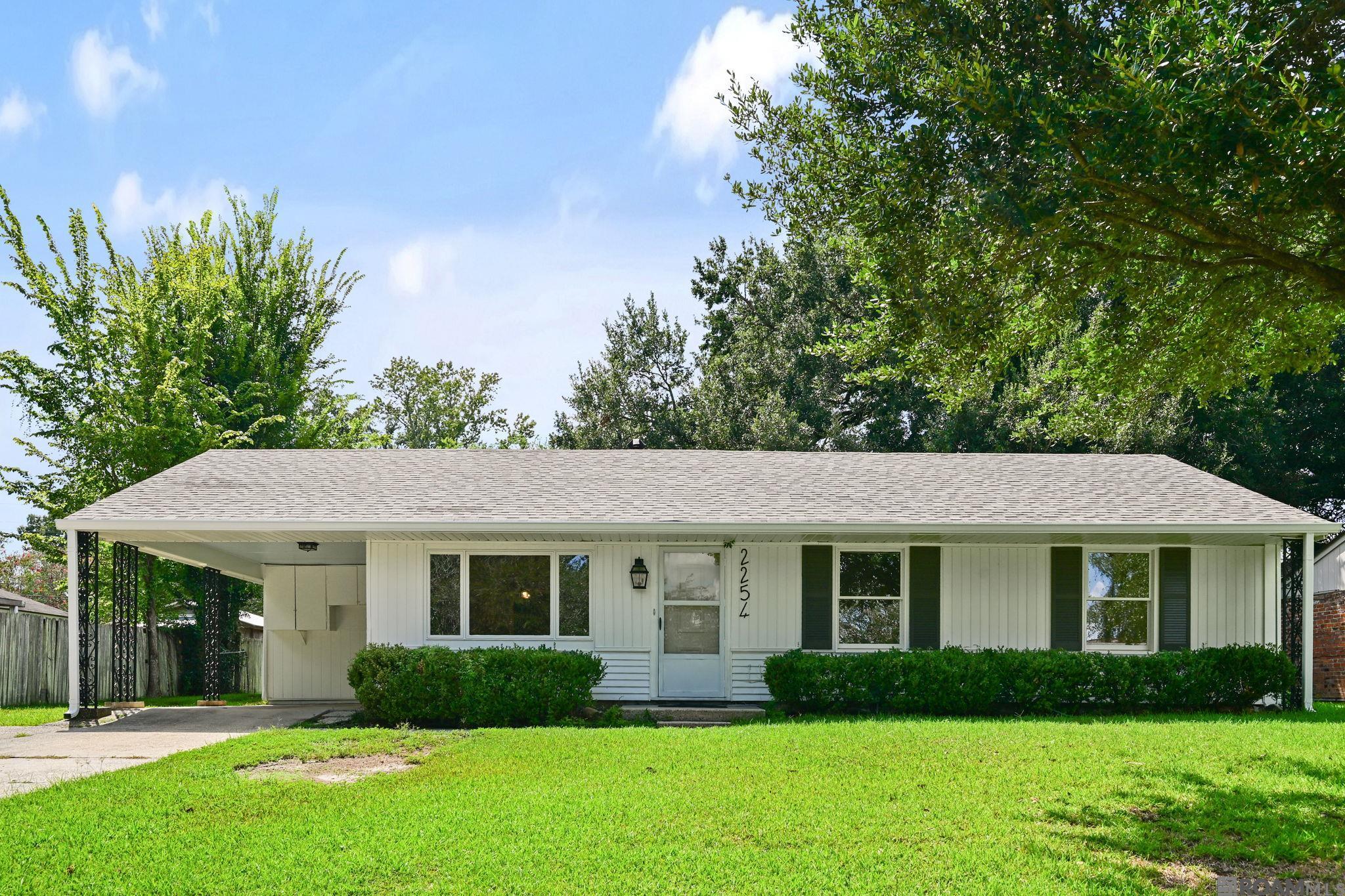 2254 E Contour Dr — photo